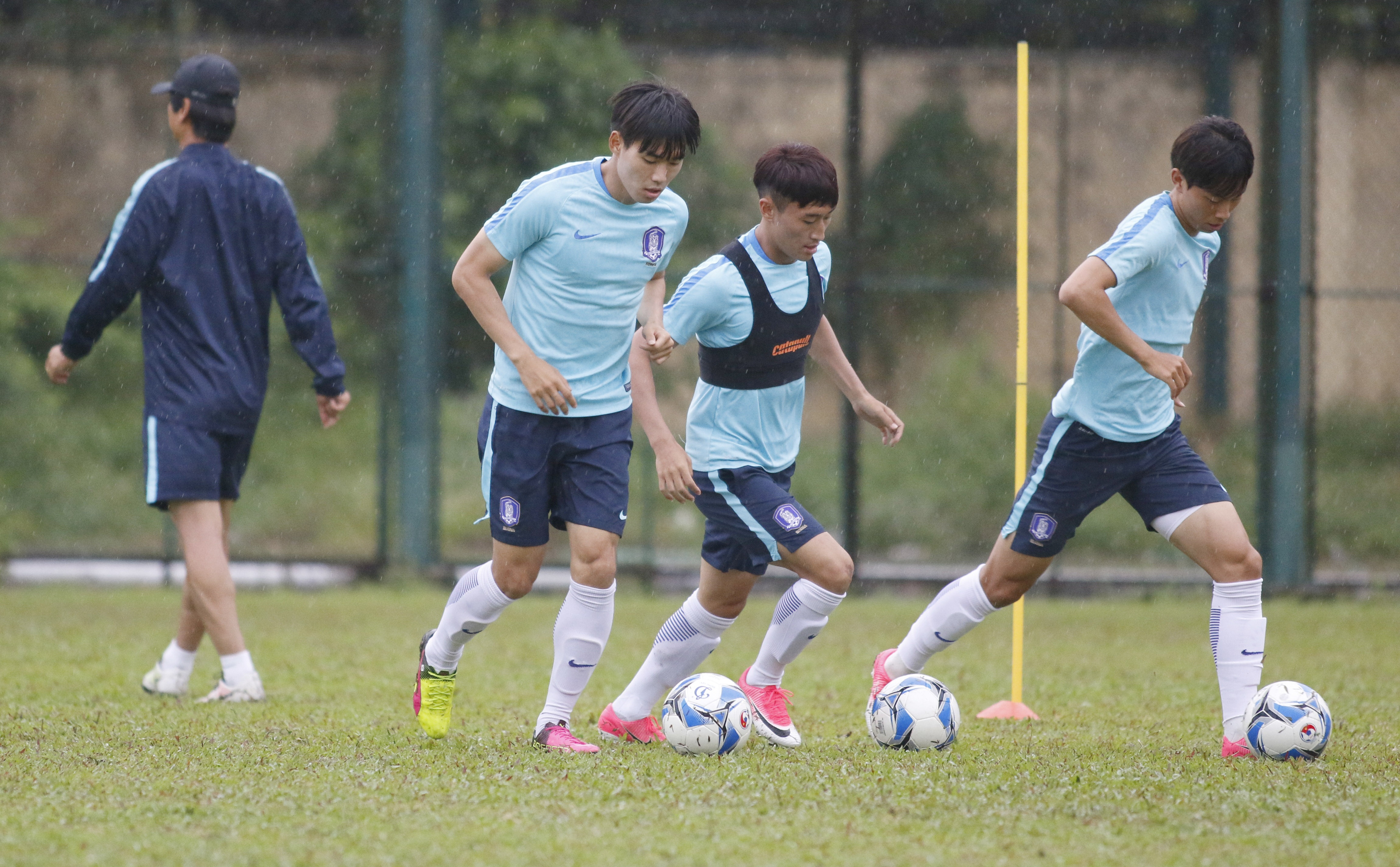 U22 Han Quoc tap luyen chieu 17/7 anh 1