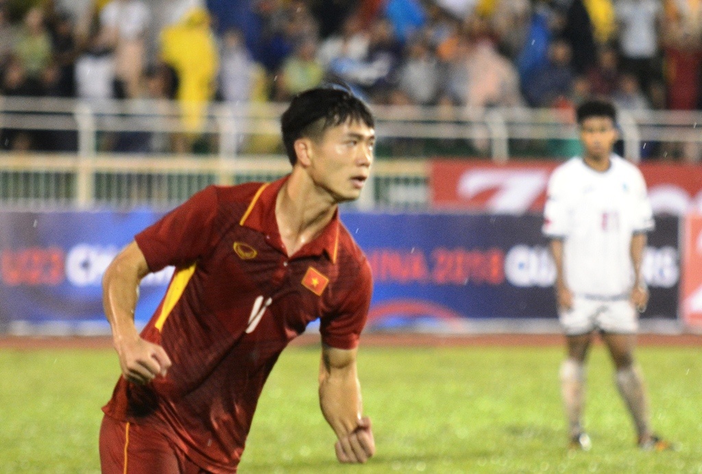 Cong Phuong mong choi tot hon nua sau cu dup ban thang hinh anh