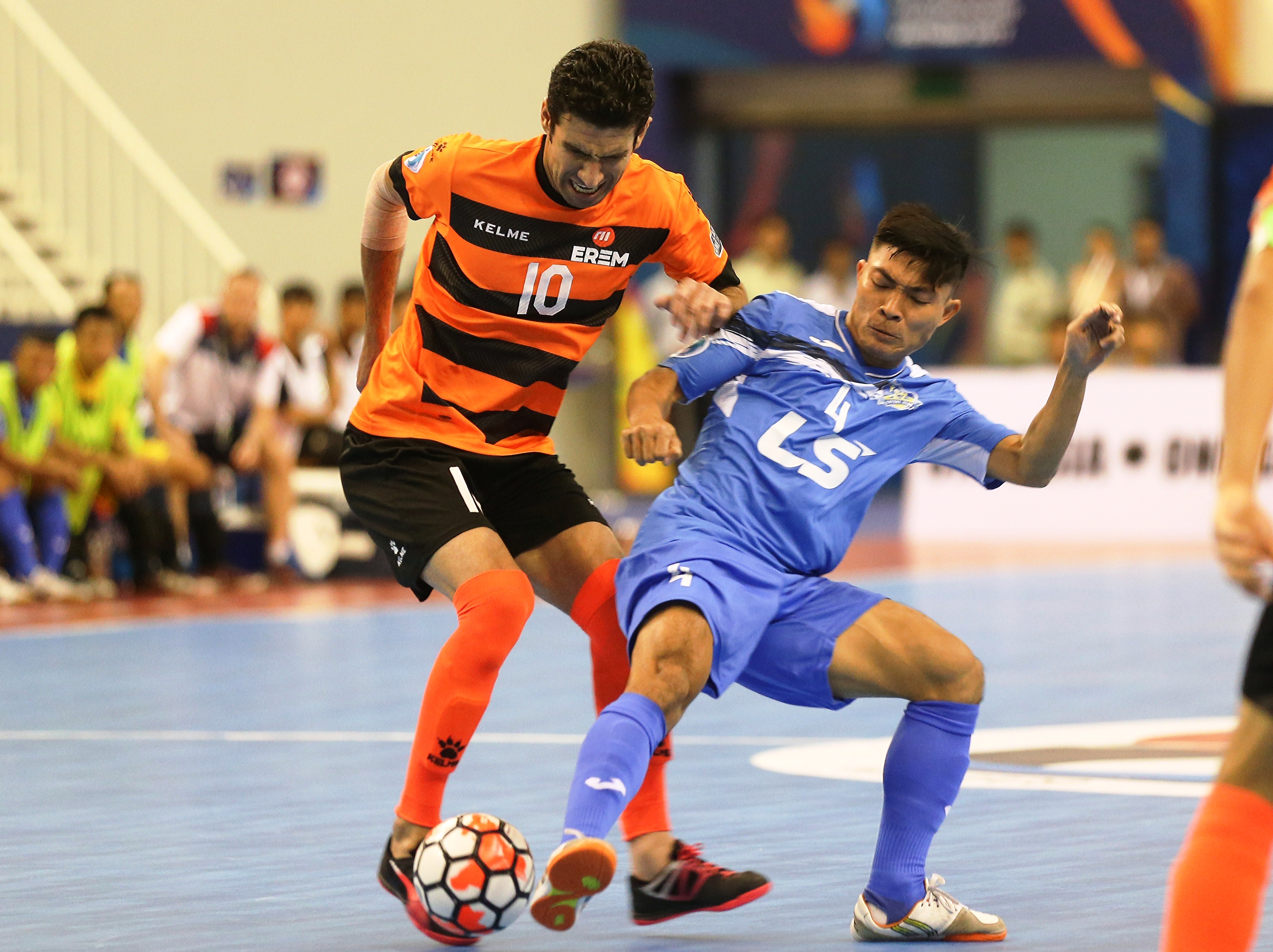 Thai Son Nam thua dau tai giai futsal chau A hinh anh