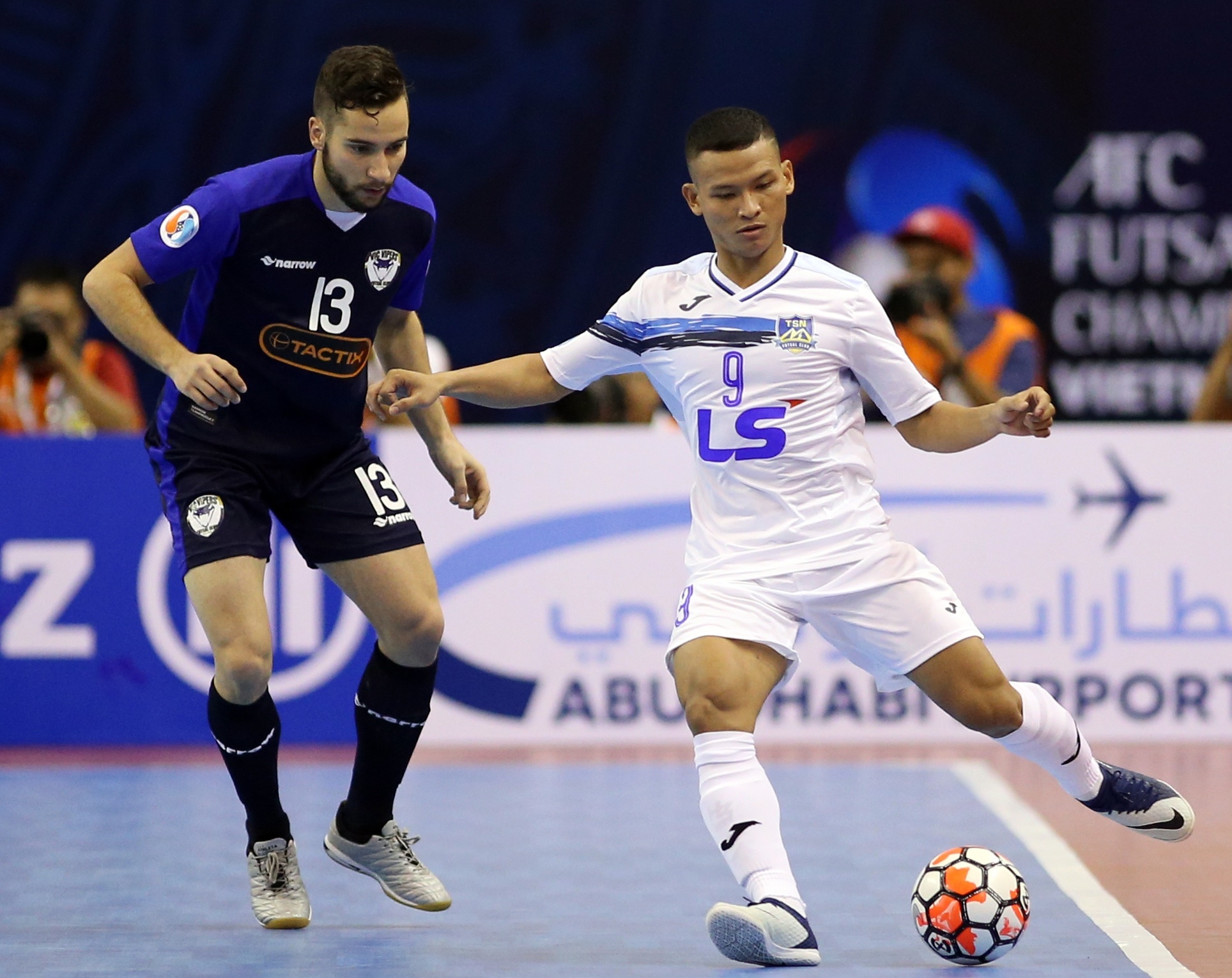 Video Thai Son Nam thang CLB Australia 9-2 hinh anh