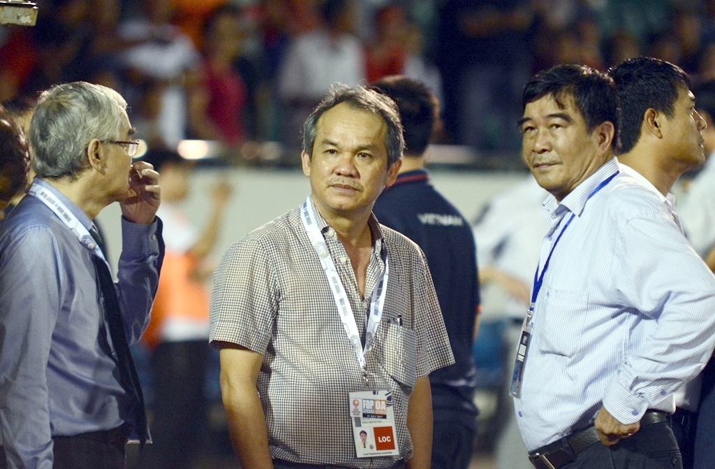 Bau Duc xem tran U22 Viet Nam anh 8