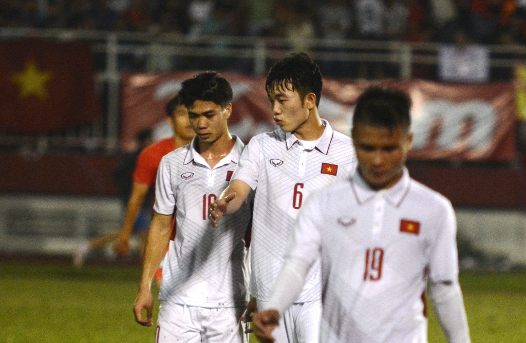 Cong Phuong ghi sieu pham anh 5