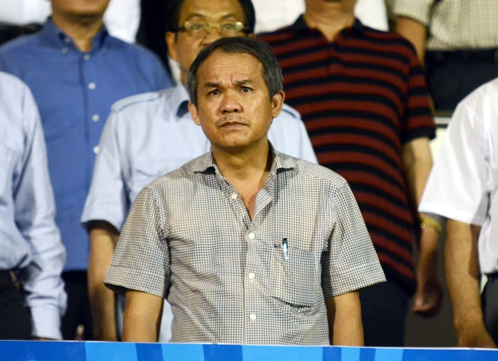 Bau Duc xem tran U22 Viet Nam anh 2