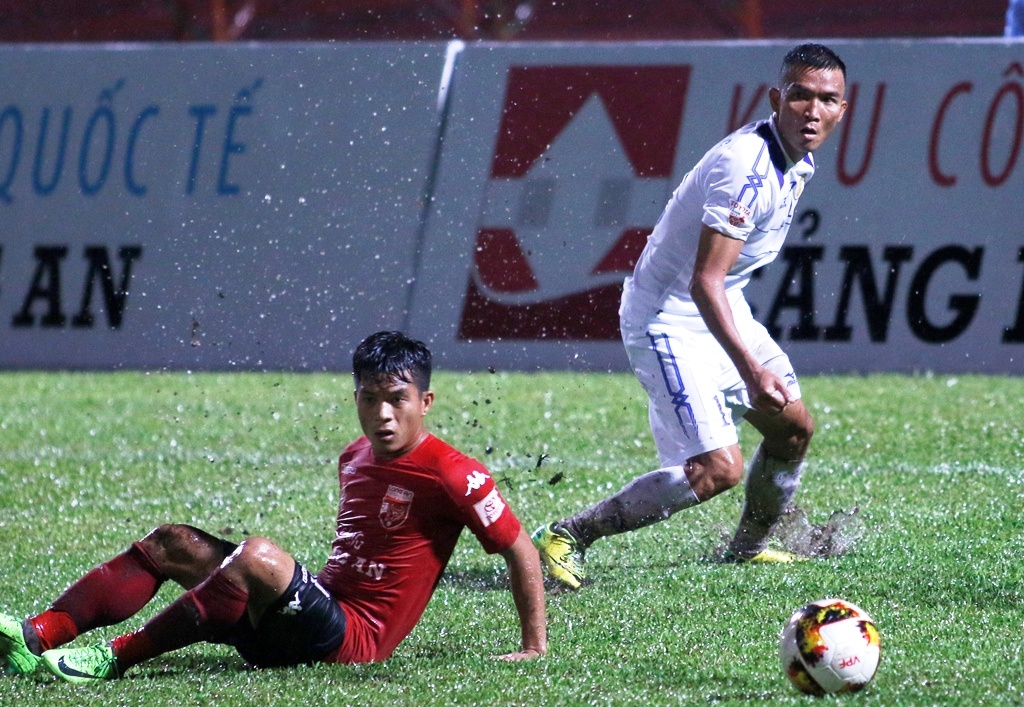 Cong Vinh sa thai dong doi cu vi vi pham ky luat hinh anh