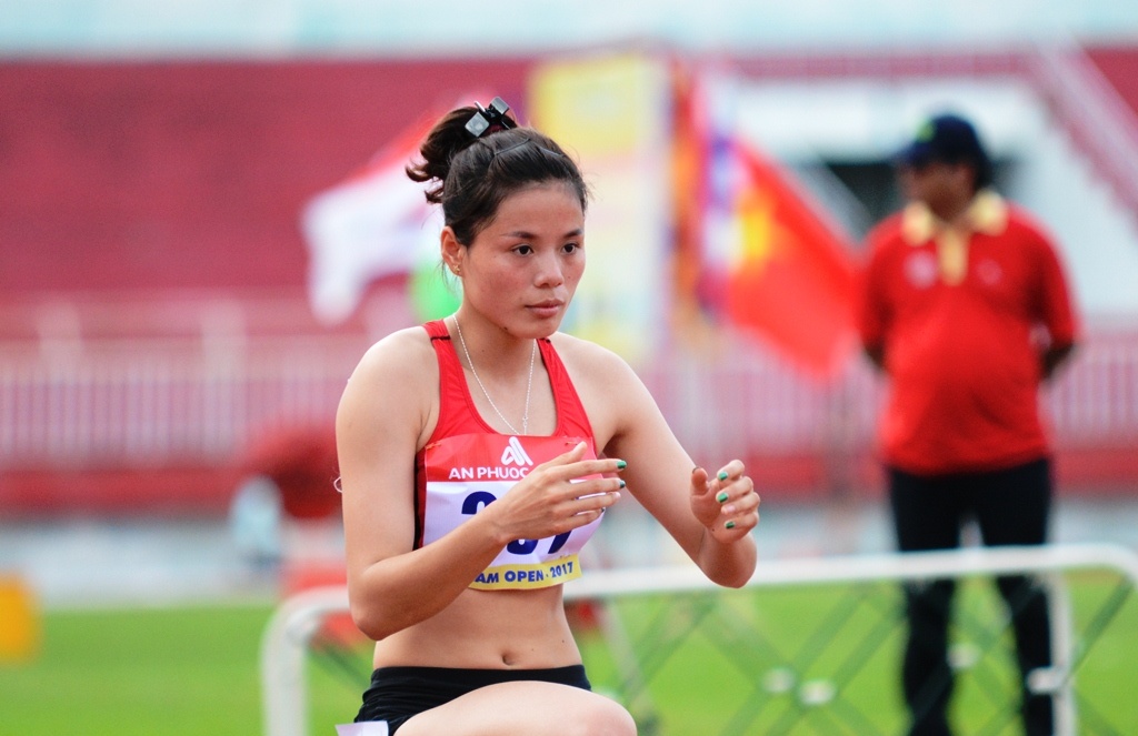 Nguyen Thi Huyen, Le Tu Chinh chay da tot cho SEA Games hinh anh