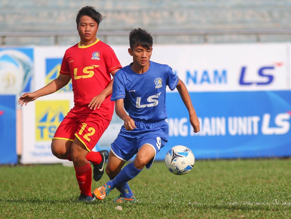 PVF thang 12-0 o giai U15 Quoc gia hinh anh