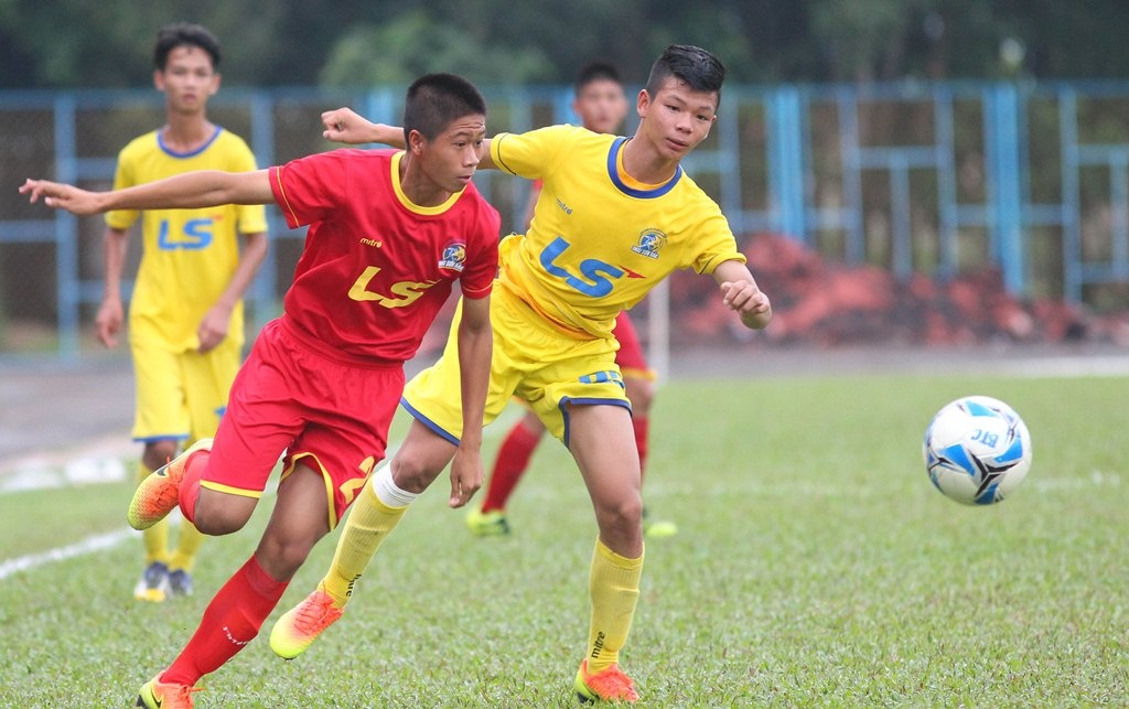 Viettel ha SLNA tai giai U15 Quoc gia hinh anh