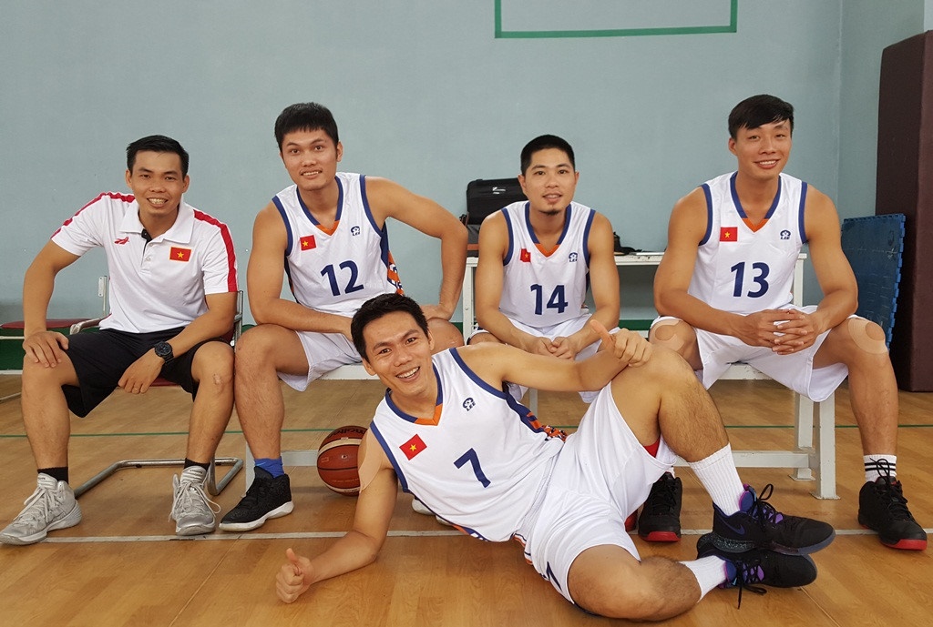 Bong ro Viet Nam tim suat vao ban ket hinh anh