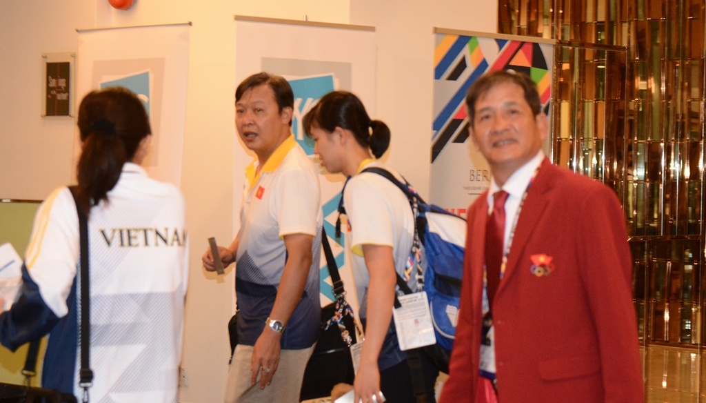 Anh Vien den Malaysia toi 16/8 anh 1