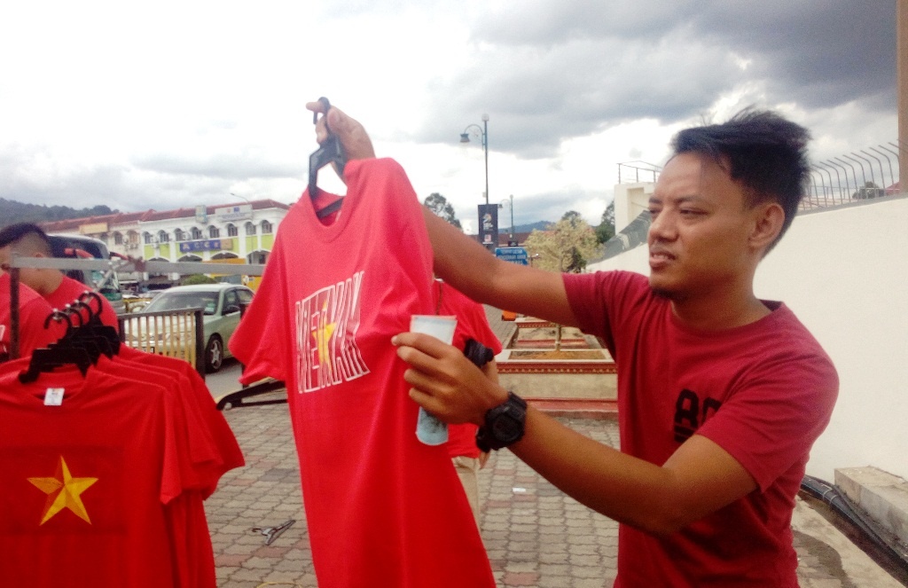 Nguoi Malaysia 'kiem tien' tu CDV Viet Nam hinh anh