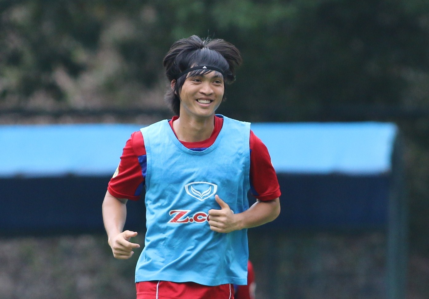 Cong Phuong, Tuan Anh cuoi tuoi cho gap Philippines hinh anh