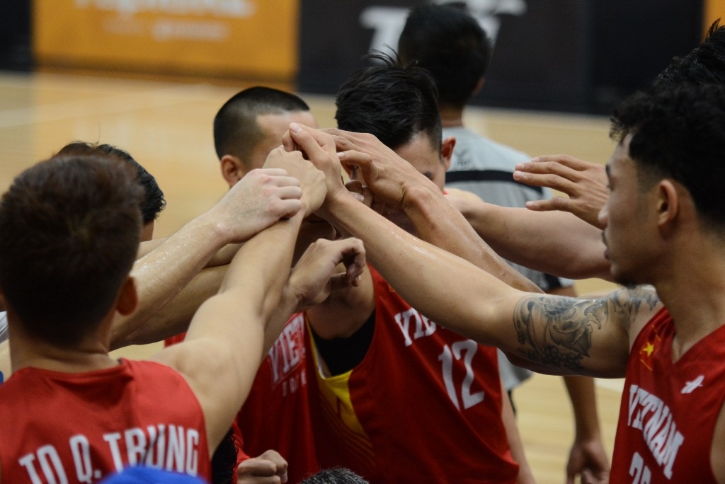 Tuyen bong ro Viet Nam thua Indonesia anh 1