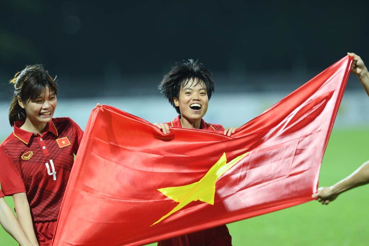 Tuyen nu Viet Nam tra loi truc tuyen doc gia Zing.vn luc 9h hinh anh