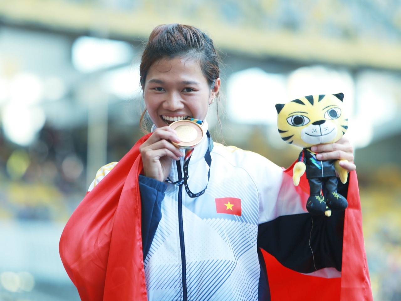 Yen Hoa doat HCV 100 m vuot rao anh 1