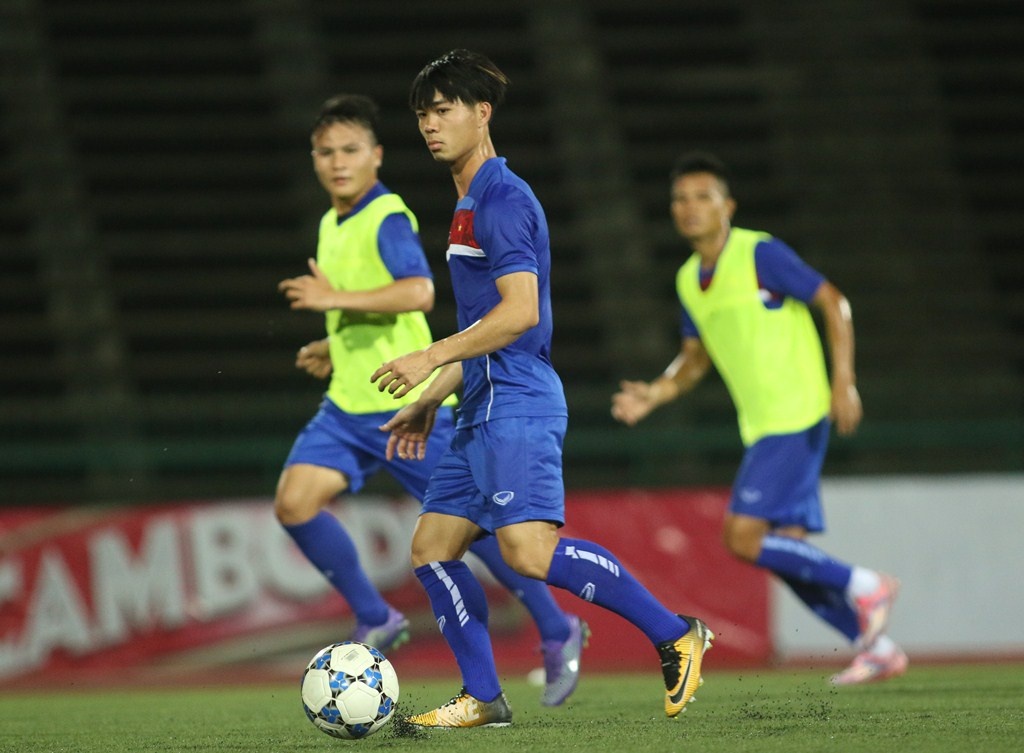 Tuyen Viet Nam tap toi 4/9 anh 3