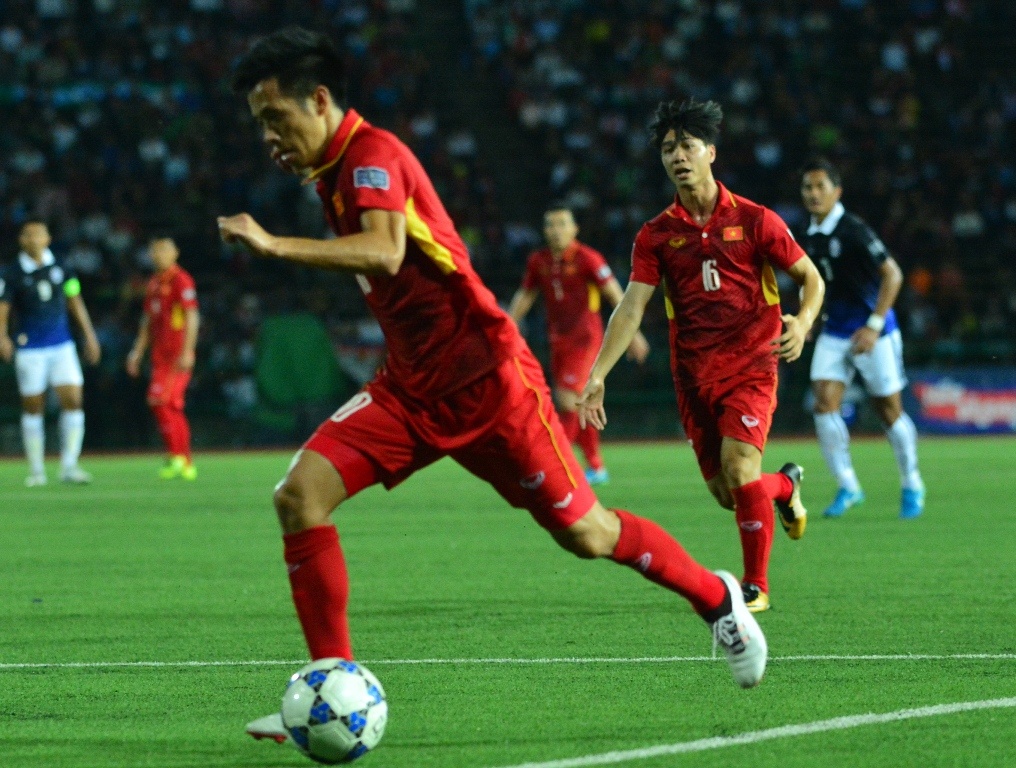 Tuyen Viet Nam thang Campuchia 2-1 anh 1
