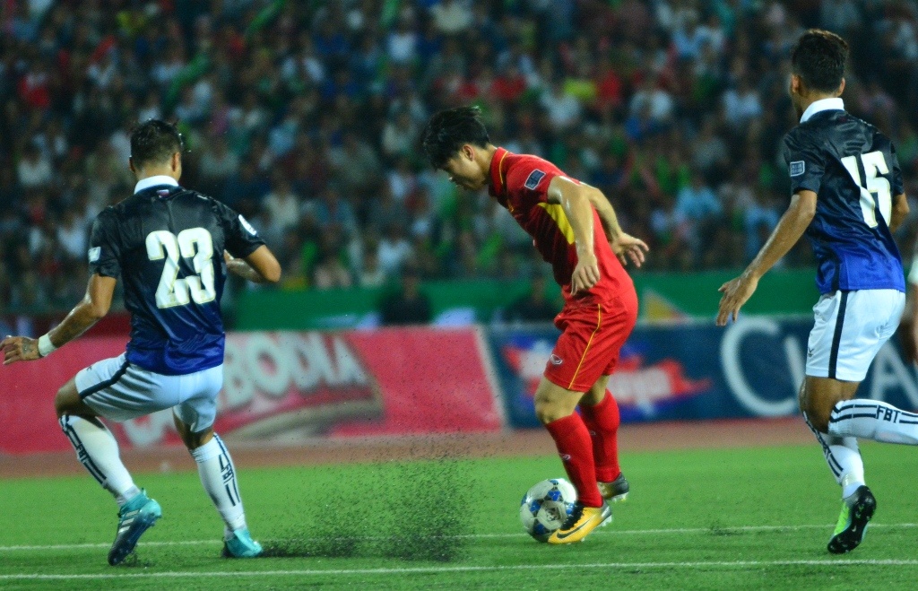Tuyen Viet Nam thang Campuchia 2-1 anh 2