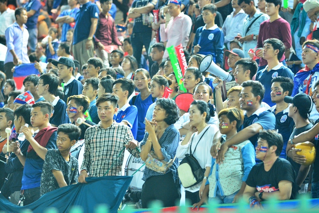 Tuyen Viet Nam thang Campuchia 2-1 anh 4