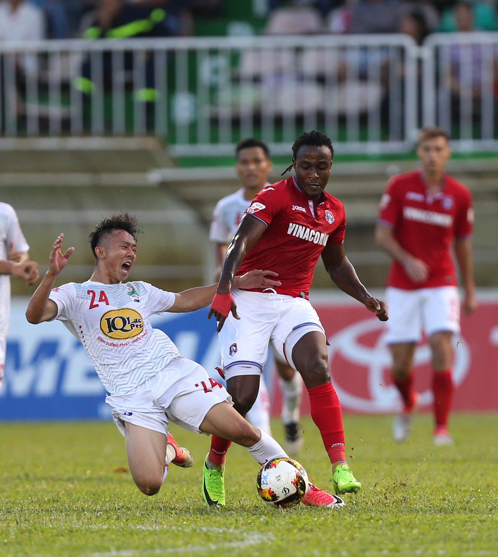 HAGL thang Quang Ninh 4-2 anh 3