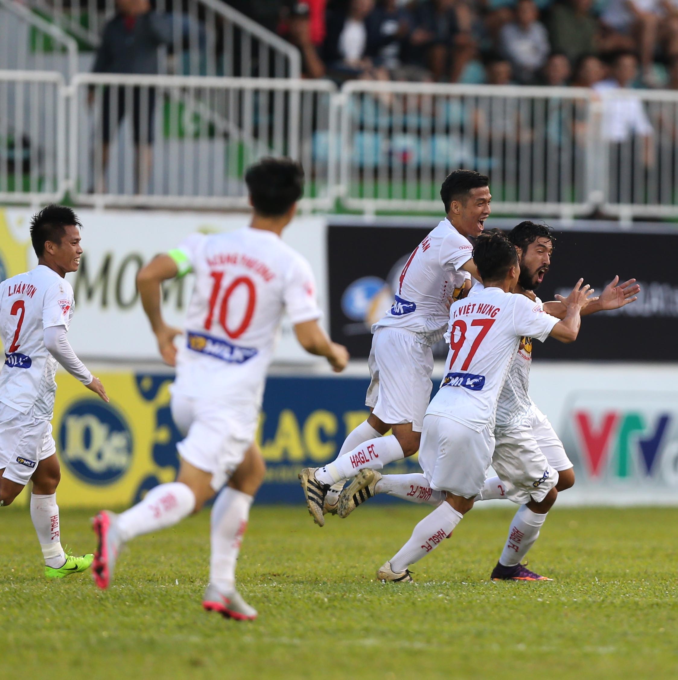 HAGL thang Quang Ninh 4-2 anh 2