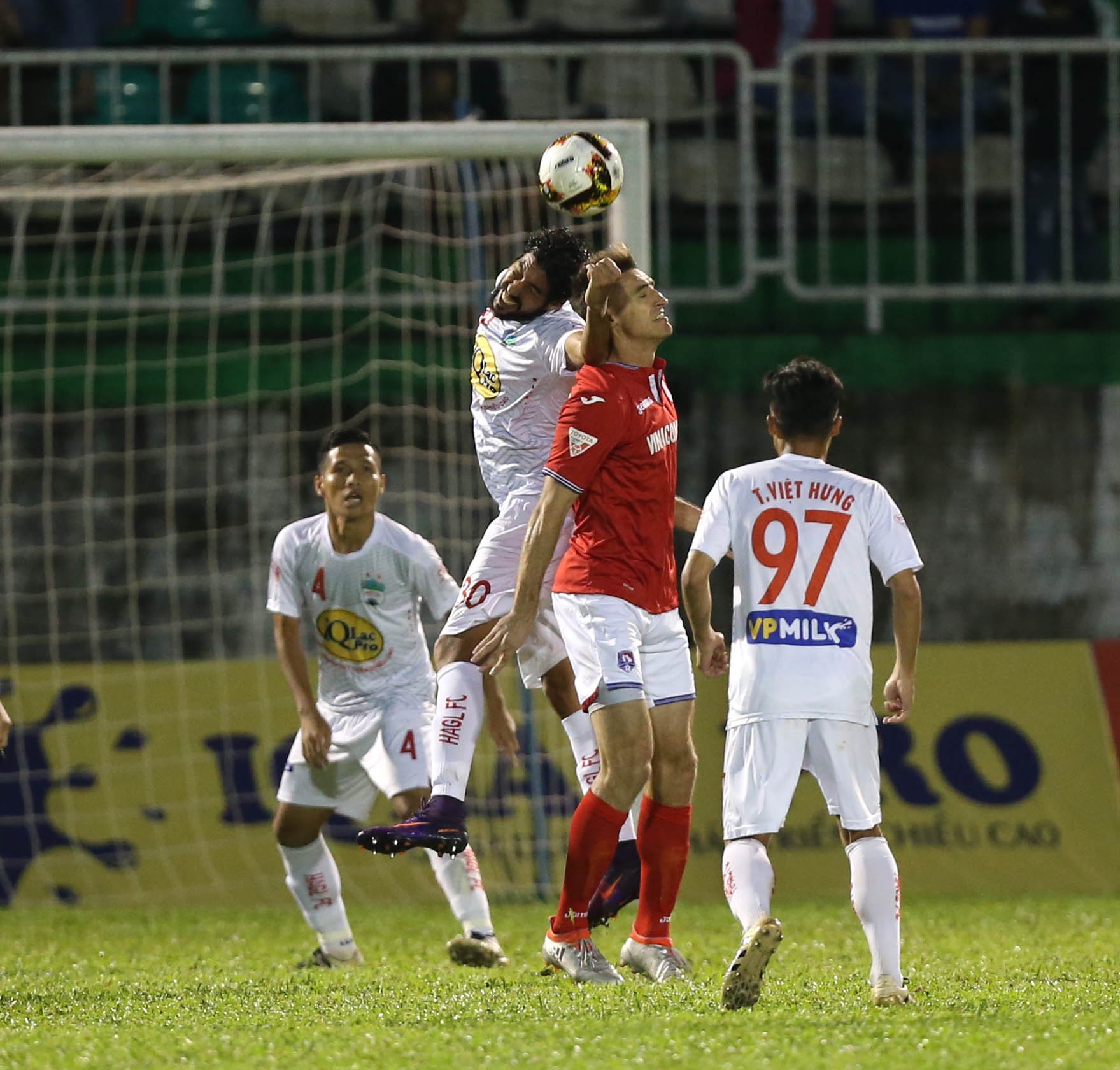 HAGL thang Quang Ninh 4-2 anh 5