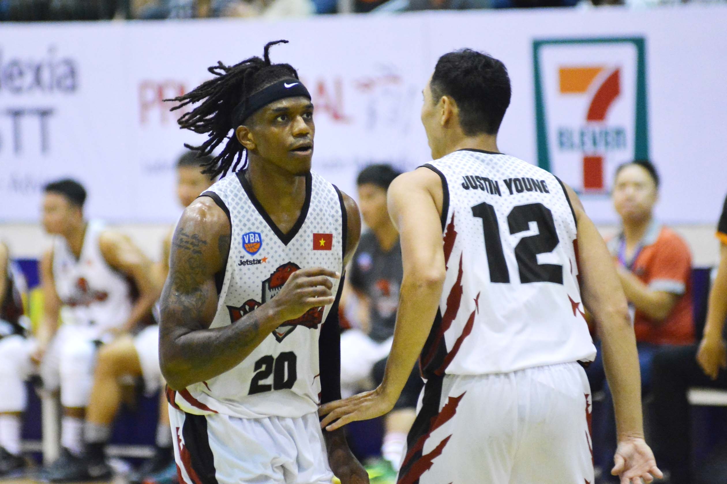 Thang Long Warriors thang HCMC Wings anh 2