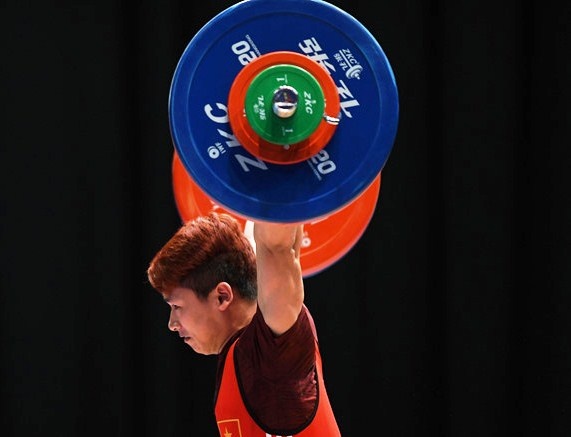 Trinh Van Vinh doat HCV cu ta tai AIMAG 2017 hinh anh