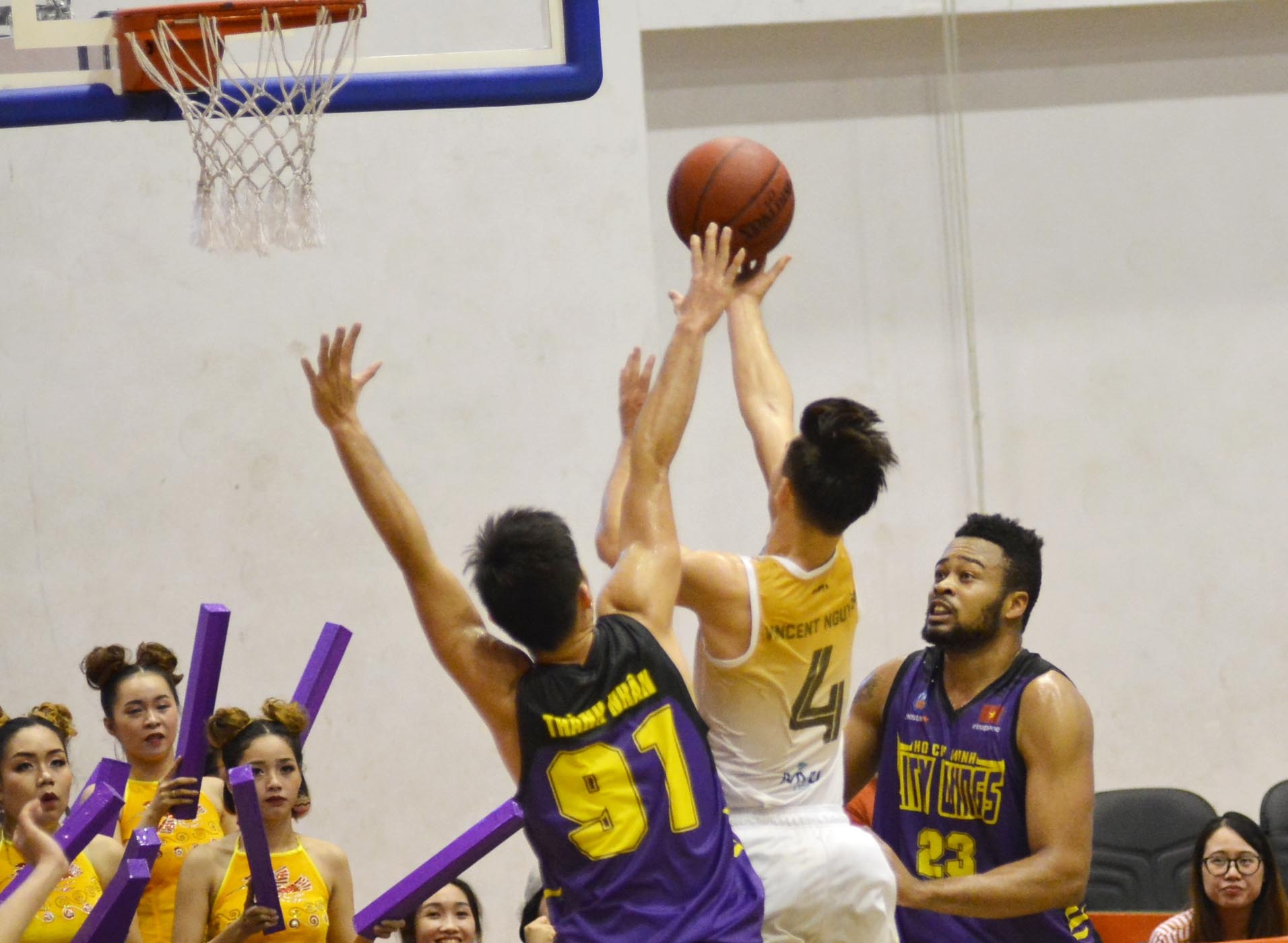 Hanoi Buffaloes thang HCMC Wings anh 5