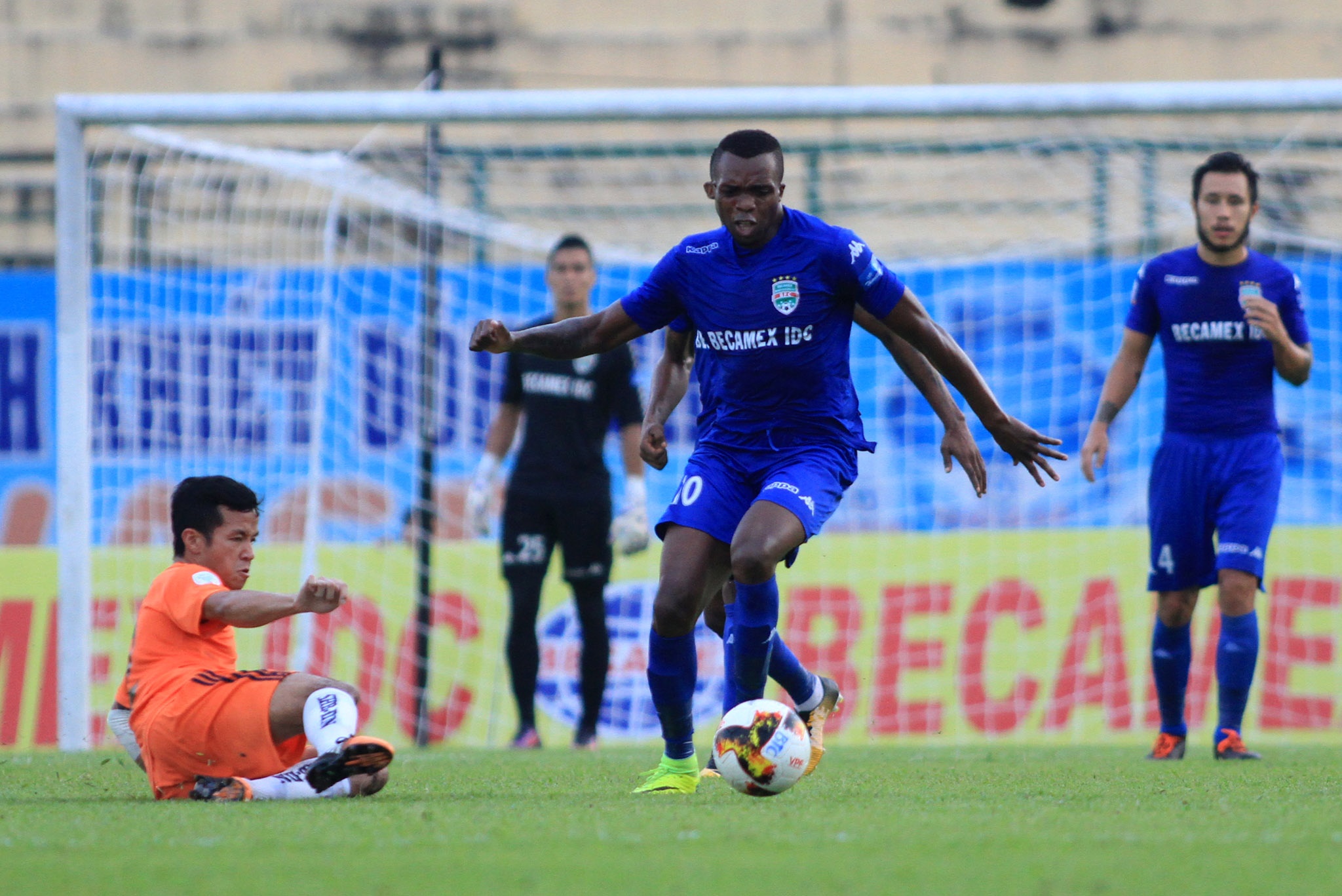 Binh Duong vao chung ket Cup Quoc gia anh 1