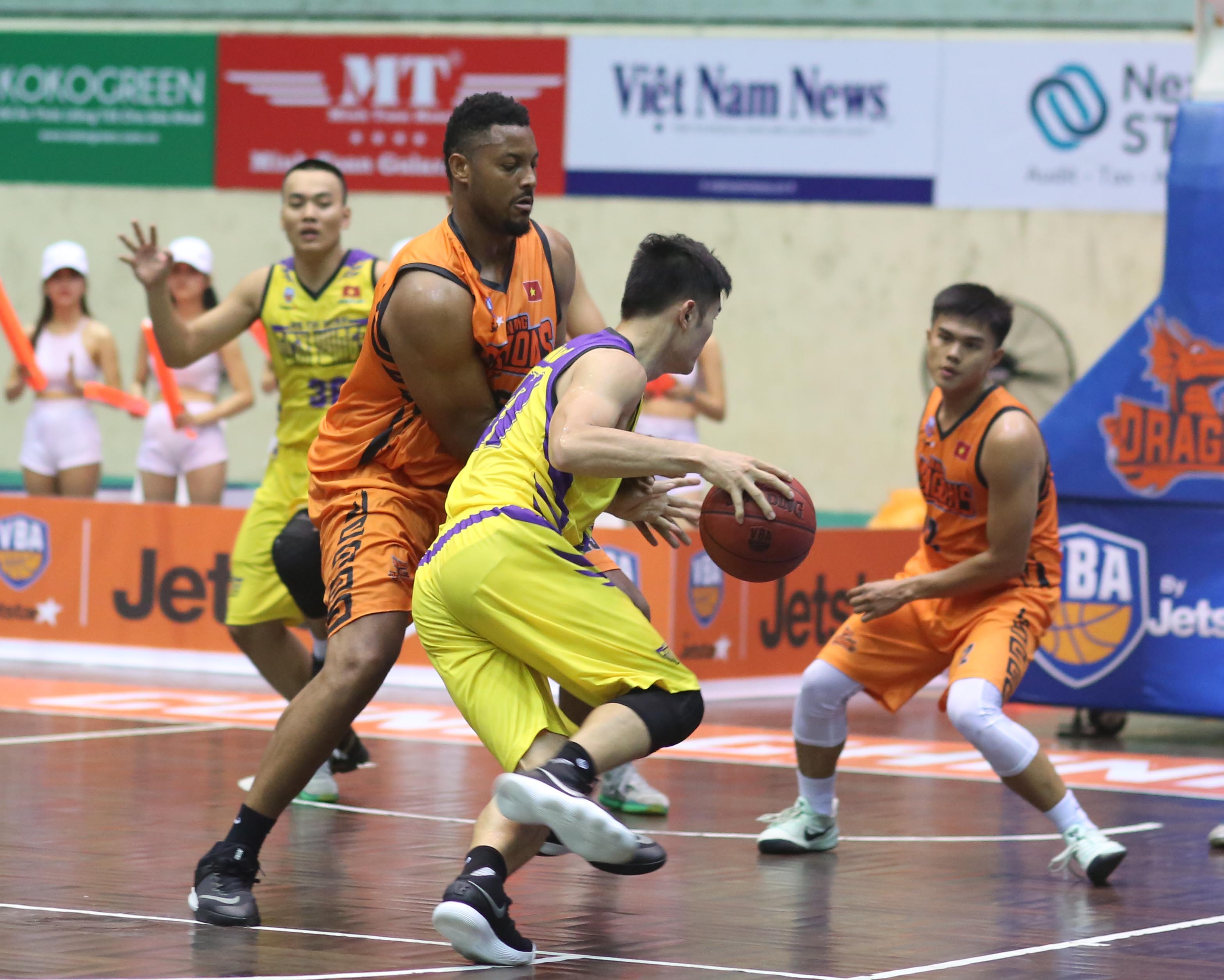 Danang Dragons thang tran dau tien anh 2