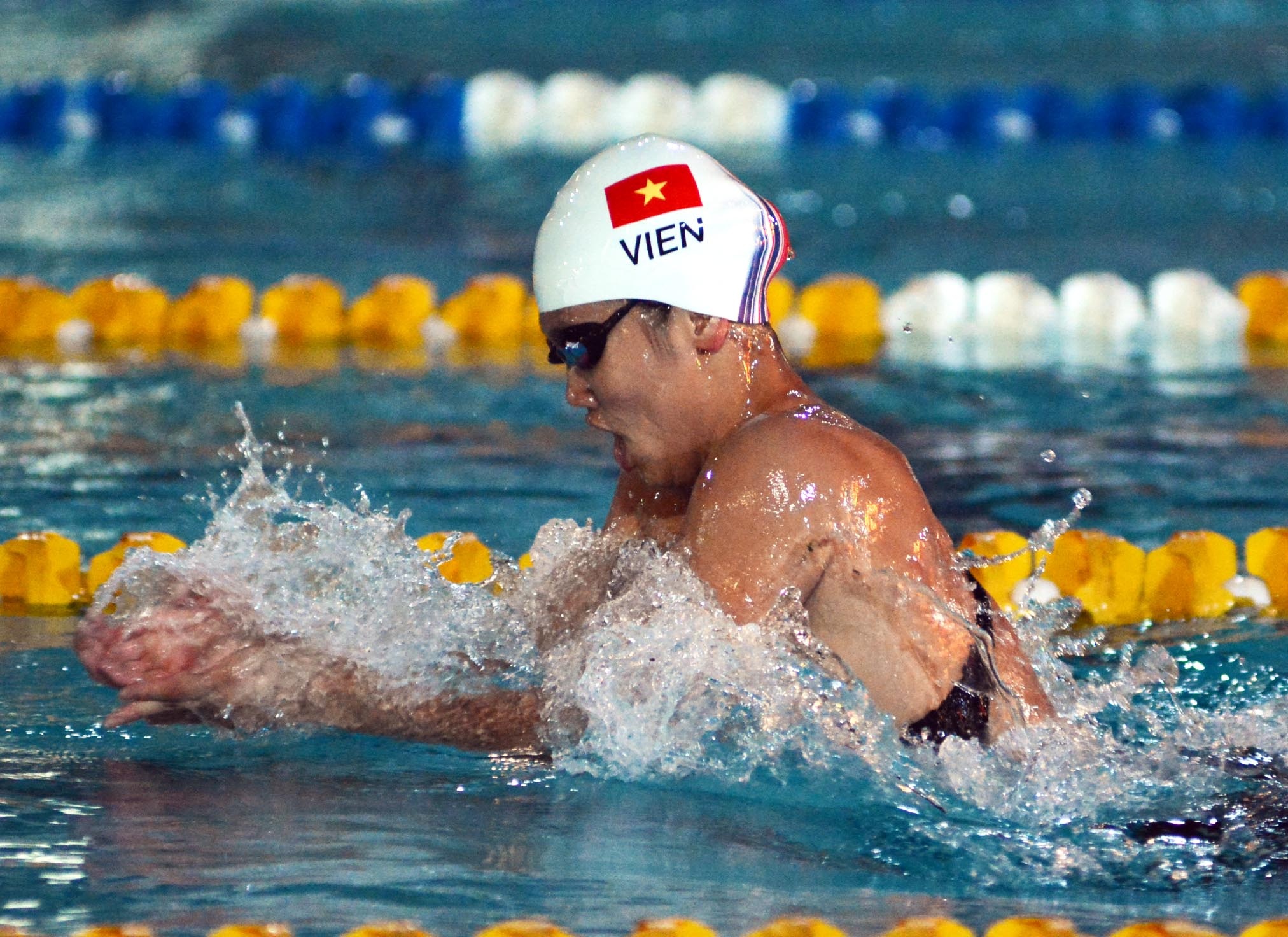 Kình ngư Huy Hoàng phá kỷ lục quốc gia ảnh 2 Kinh ngu Huy Hoang pha ky luc quoc gia anh 2