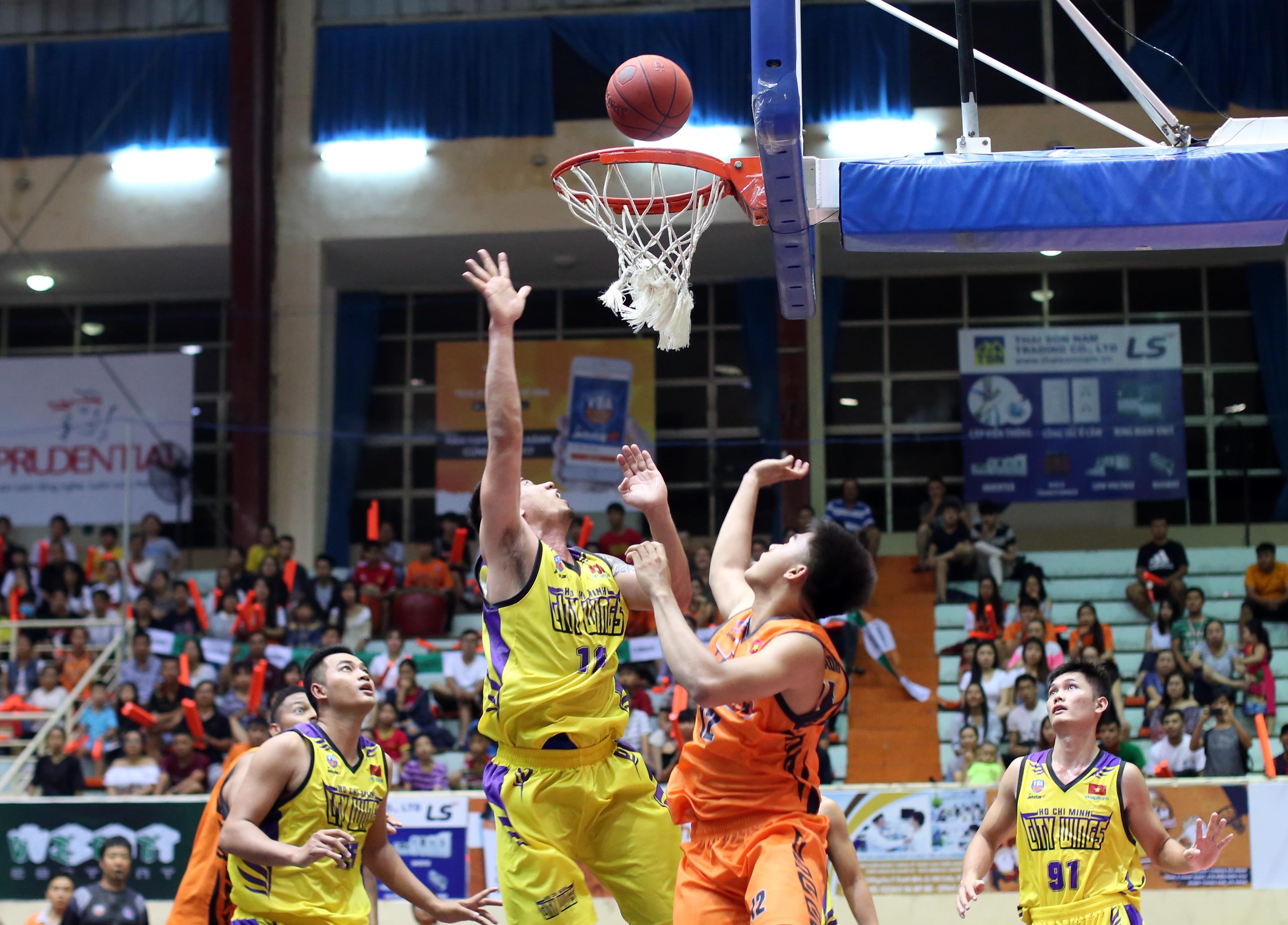 Danang Dragons thang tran dau tien anh 8