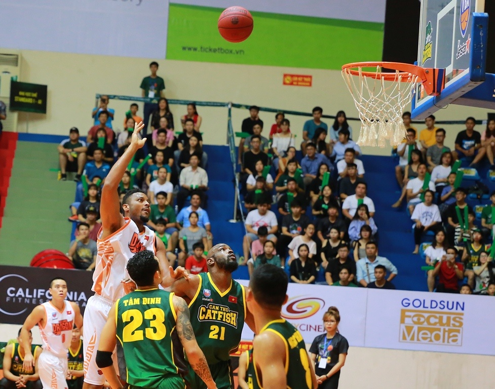 Cantho Catfish thang Danang Dragons 105-99 anh 2