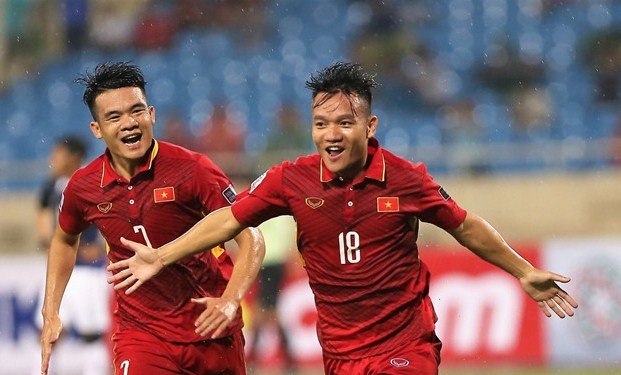 Tuyen Viet Nam thang tien vuot bac tren bang xep hang FIFA hinh anh