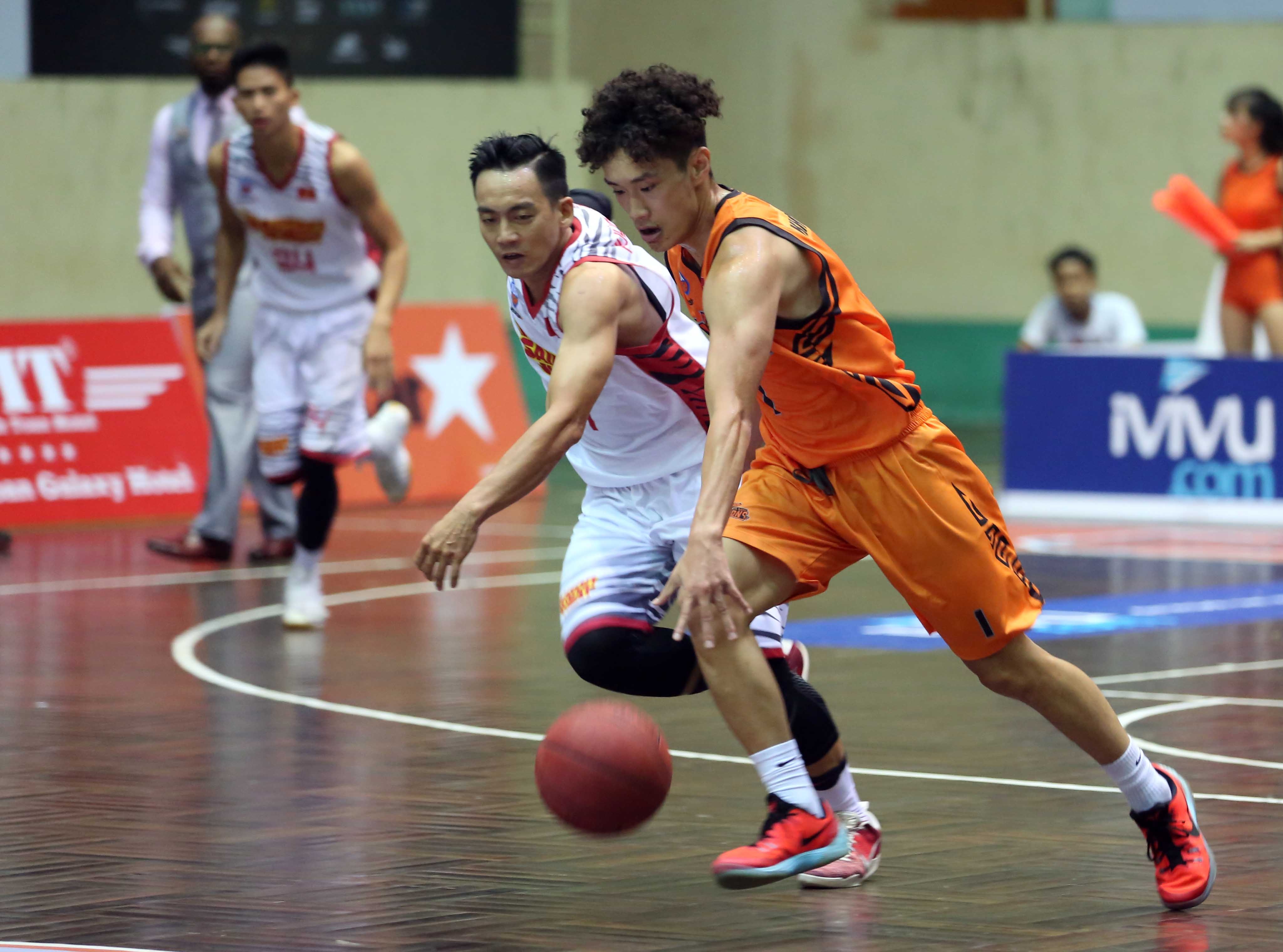 Danang Dragons danh bai Saigon Heat 82-72 anh 9