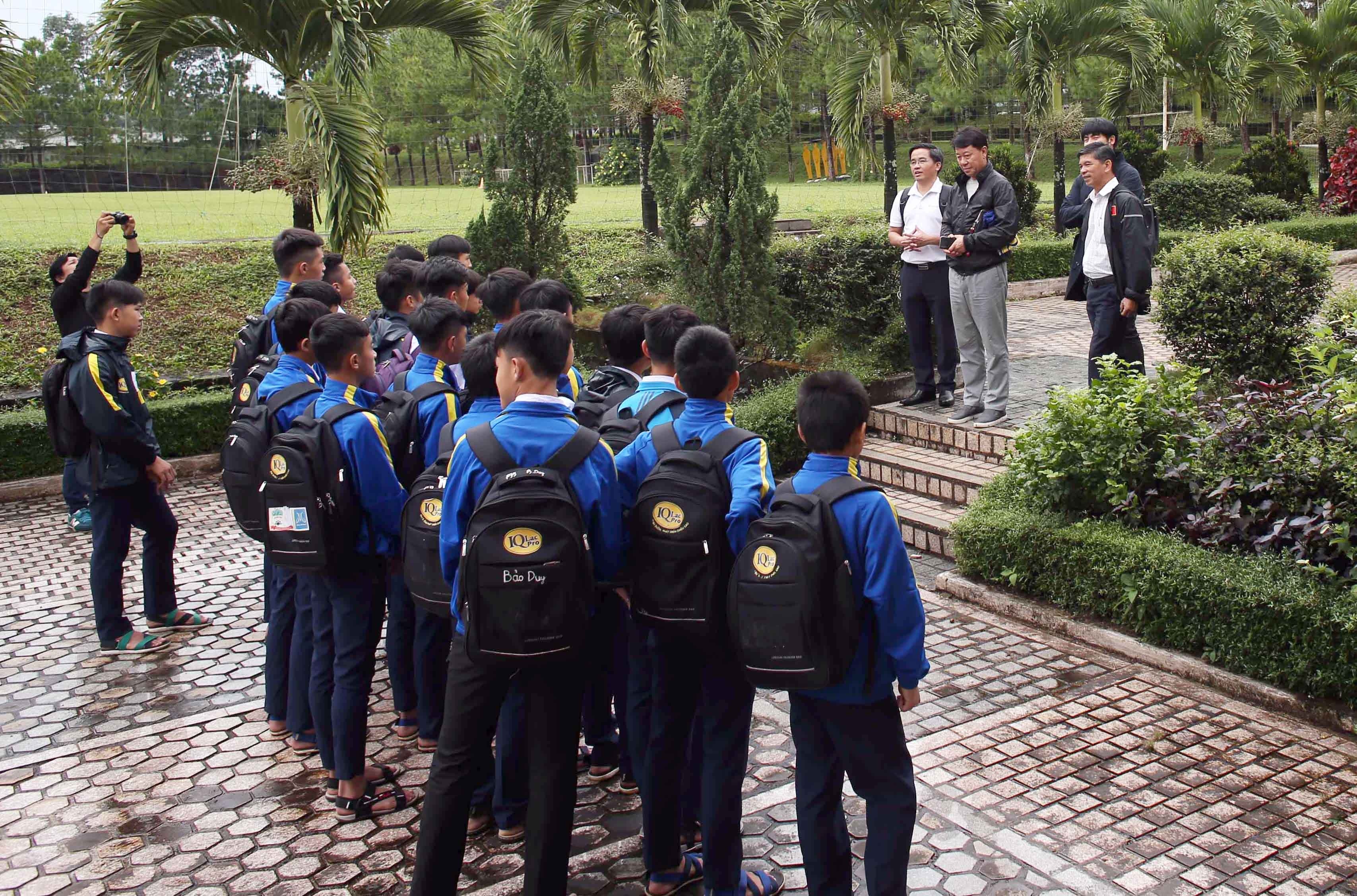 Chung Hae-seong len CLB HAGL anh 7