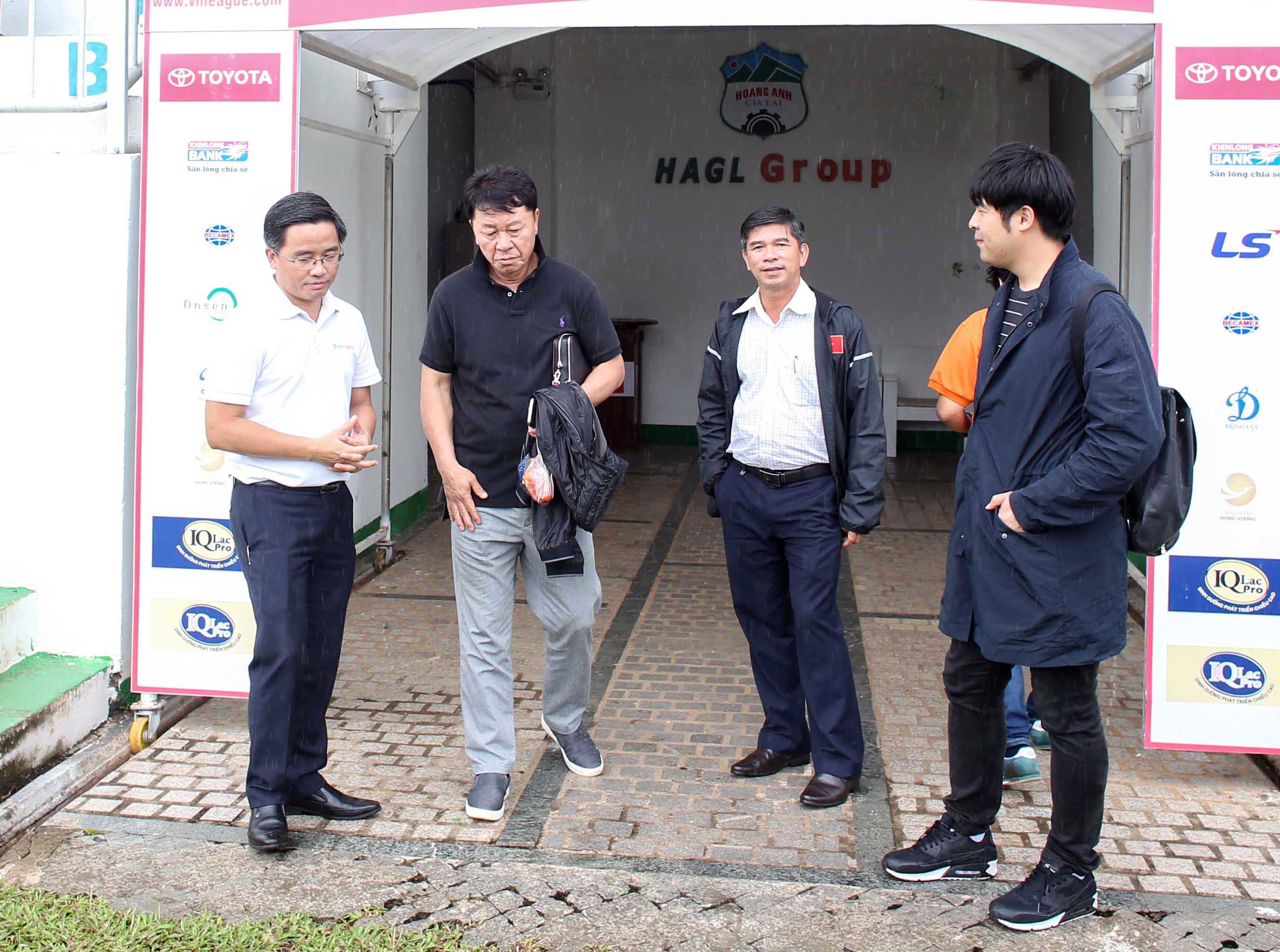 Chung Hae-seong len CLB HAGL anh 1