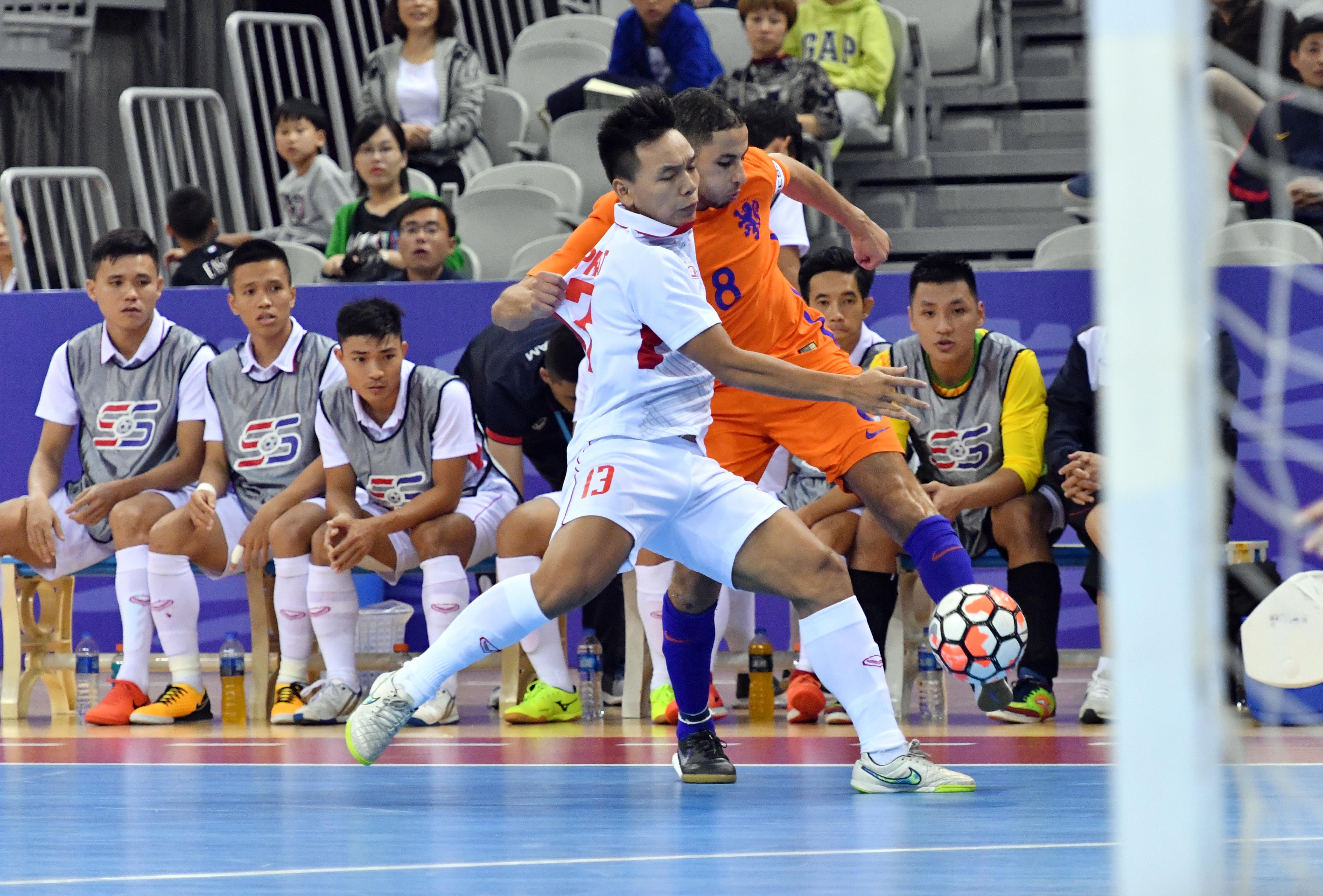 Futsal Viet Nam hoa Ha Lan 2-2 anh 8