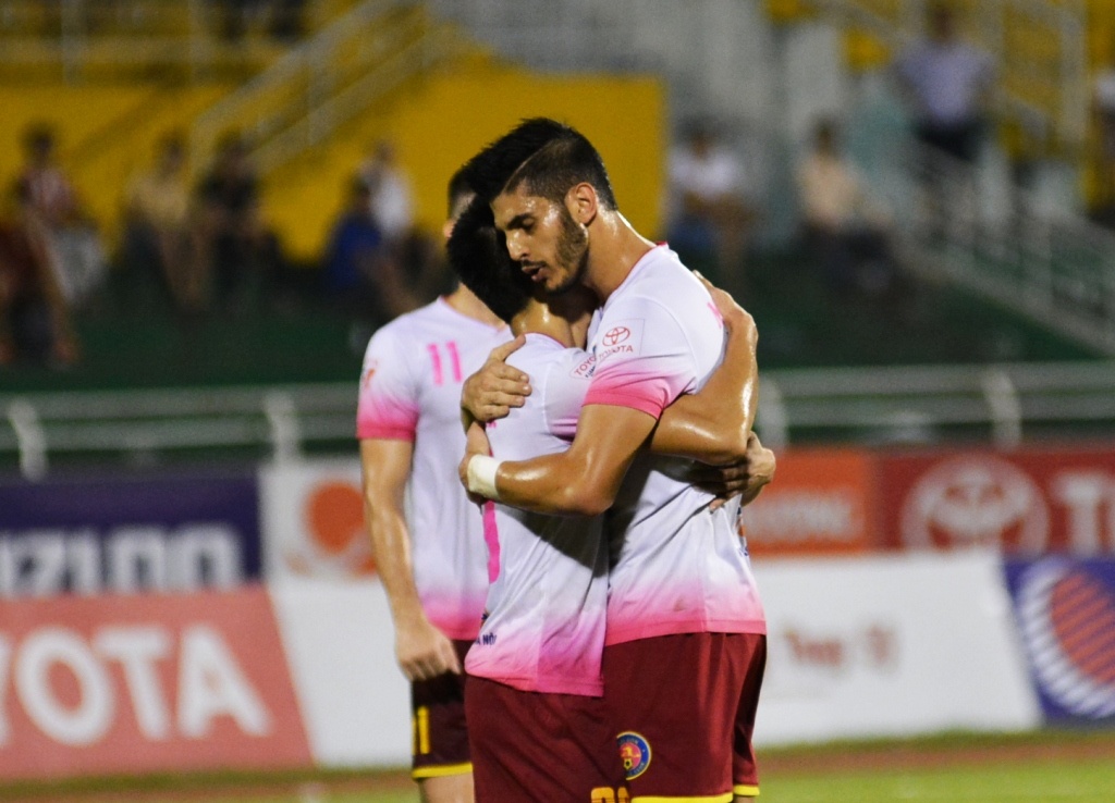 CLB TP.HCM thua CLB Sài Gòn 1-3 ảnh 2 CLB TP.HCM thua CLB Sai Gon 1-3 anh 2