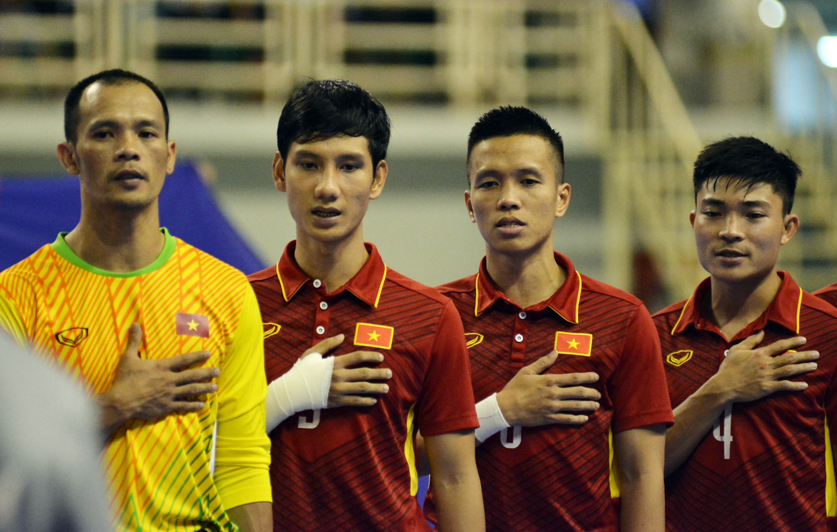 Tuyen futsal Viet Nam thua Malaysia 1-5 anh 1
