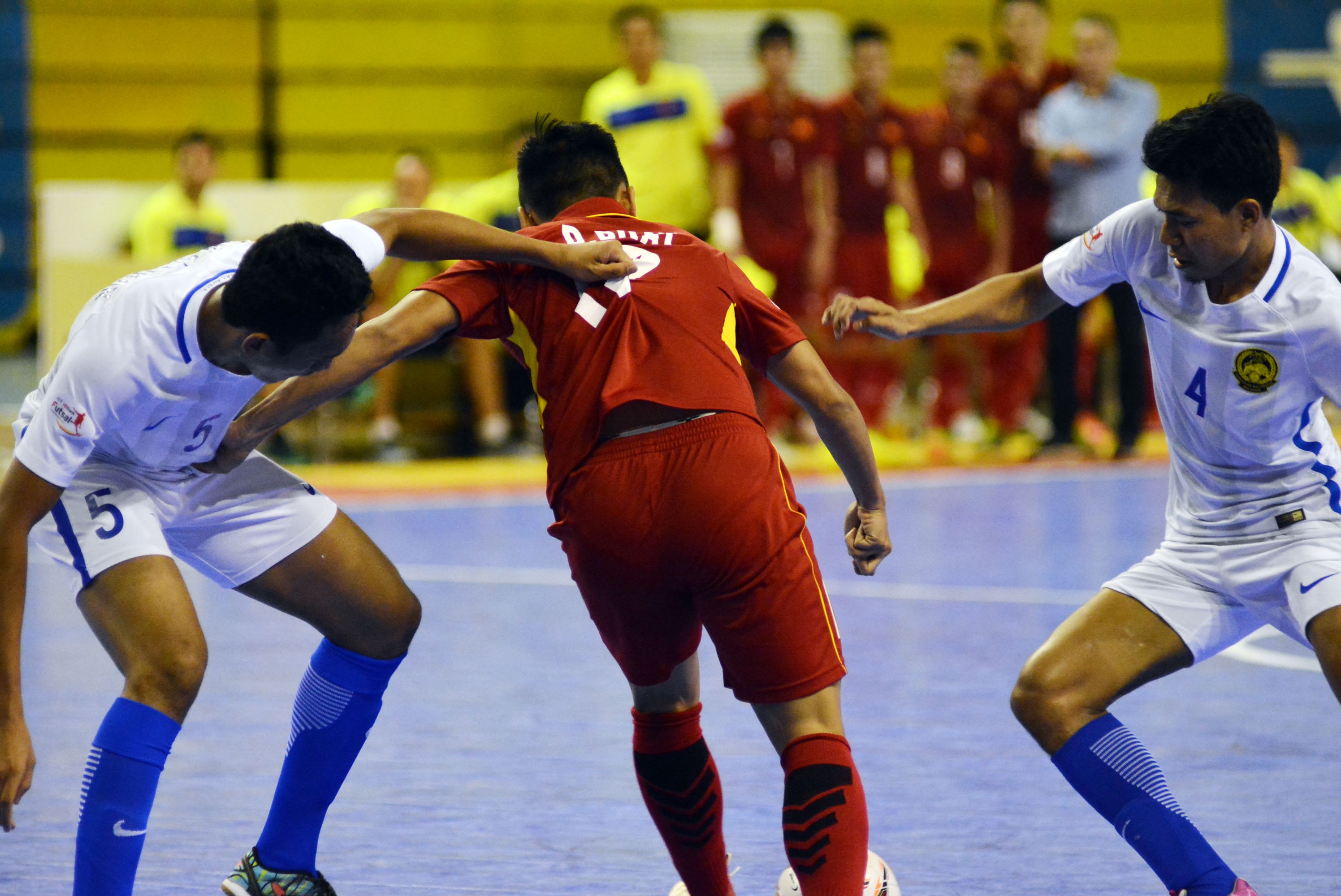 Tuyen futsal Viet Nam thua Malaysia 1-5 anh 5