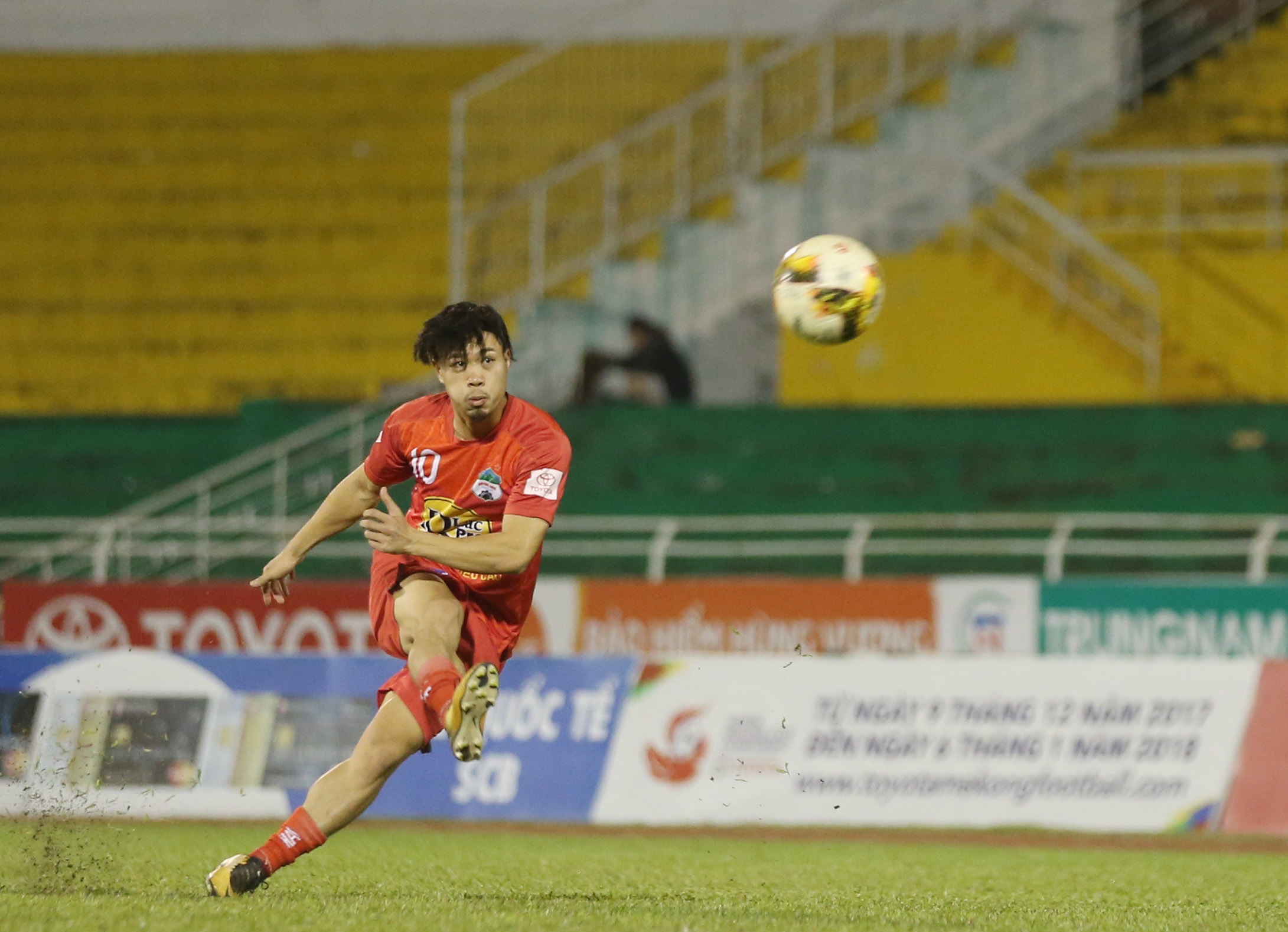 HAGL tap luyen chieu 3/11 anh 2