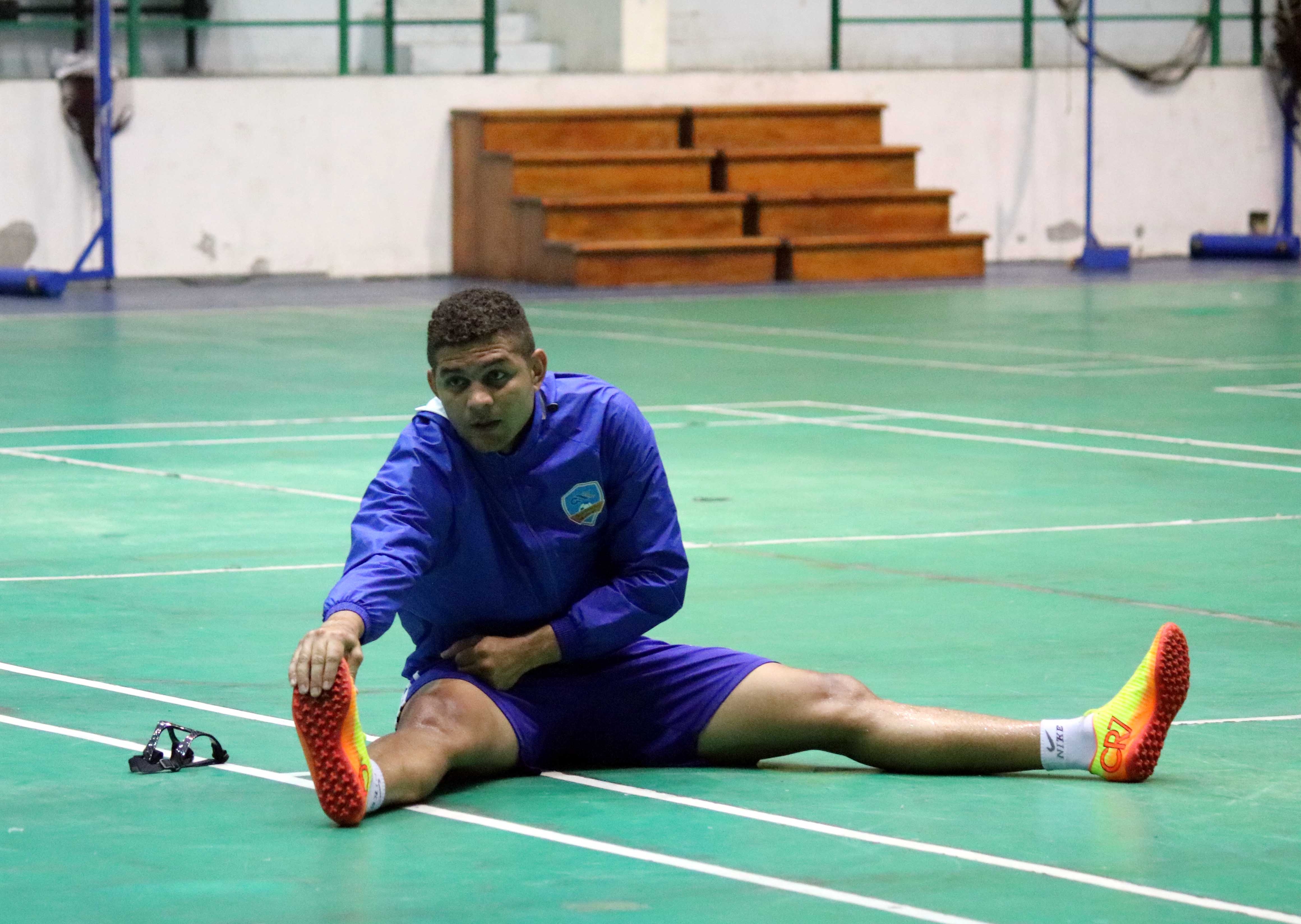 CLB Quang Nam tap chieu 3/11 anh 7