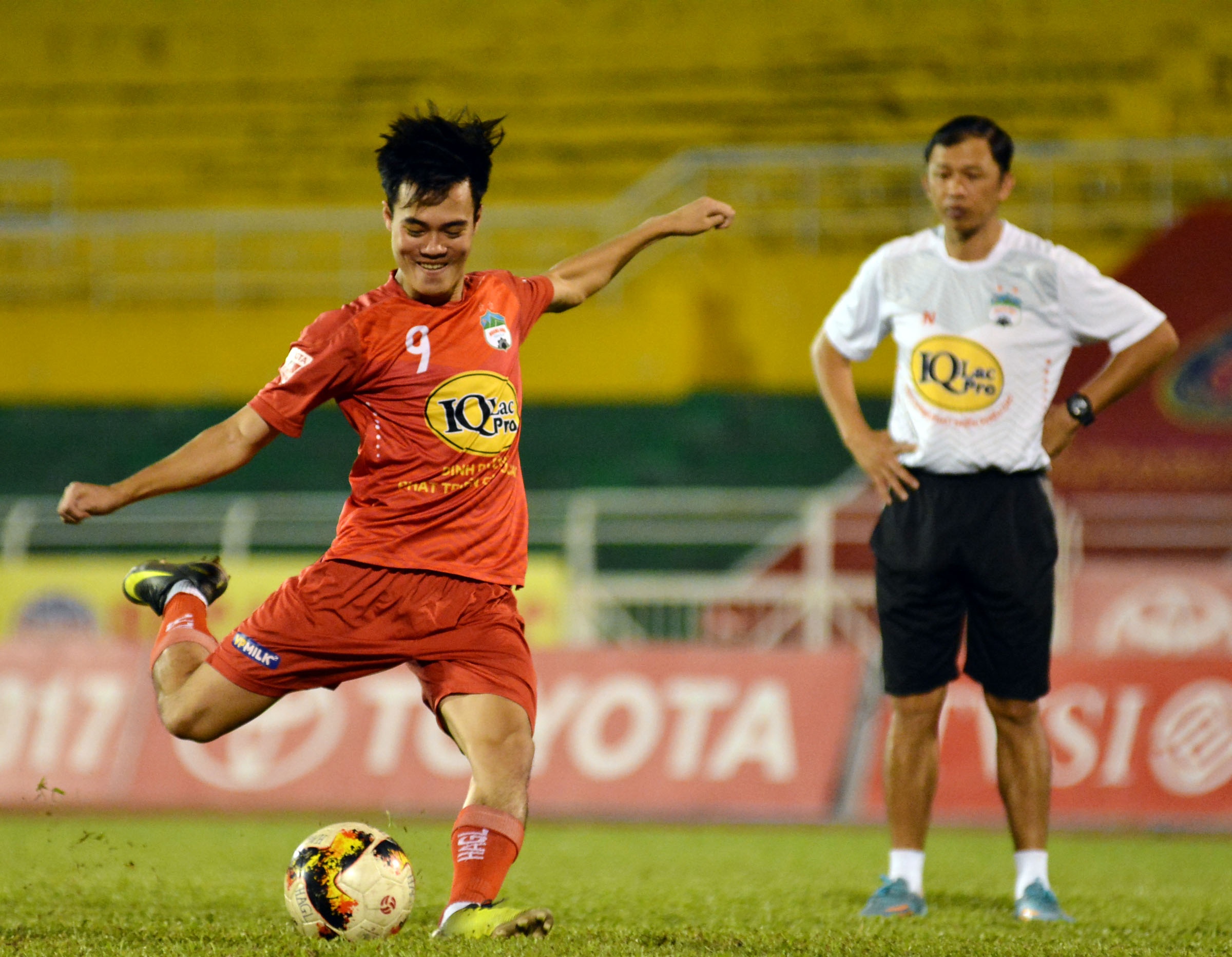 HAGL tap luyen chieu 3/11 anh 4