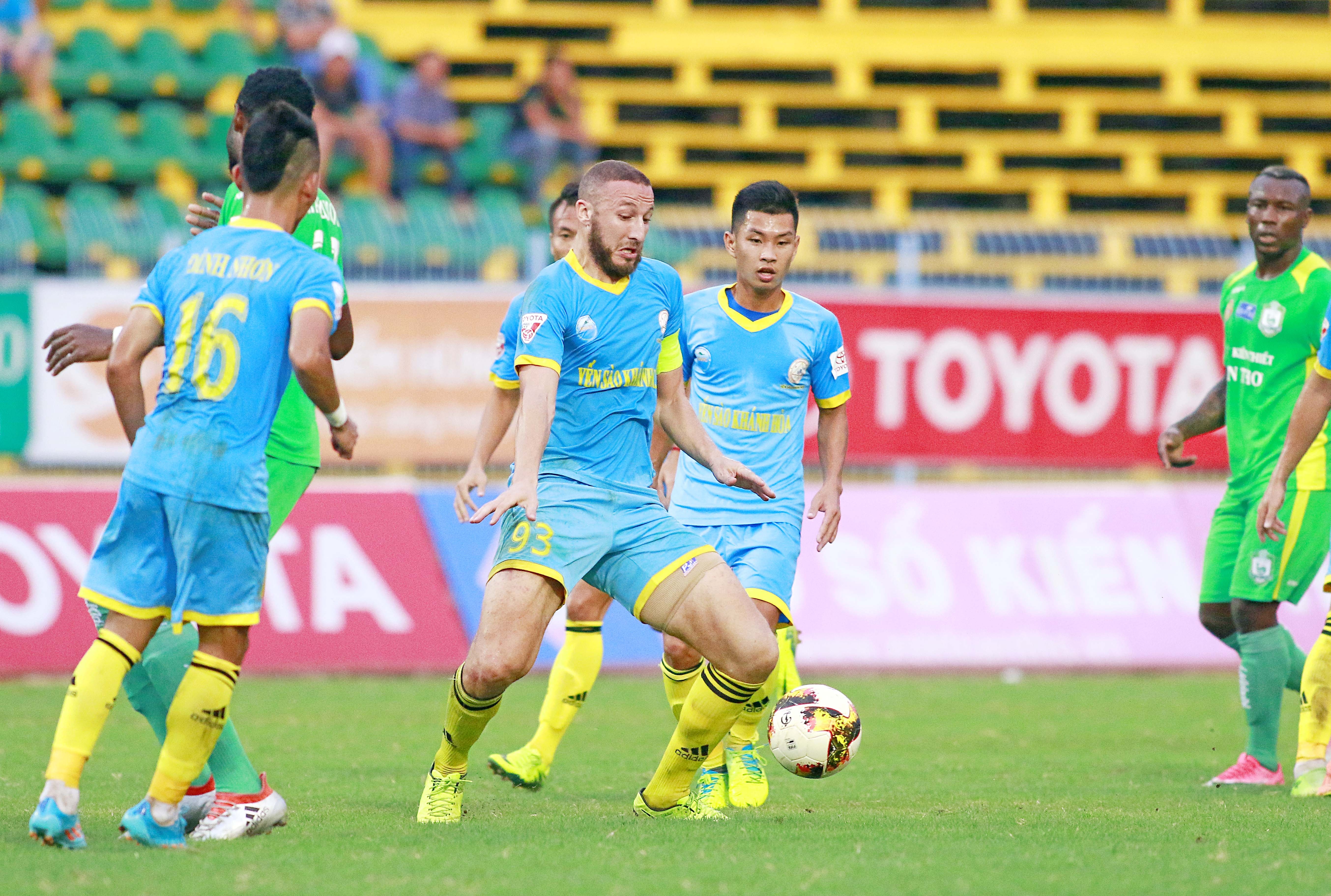 Khanh Hoa danh bai Can Tho anh 1