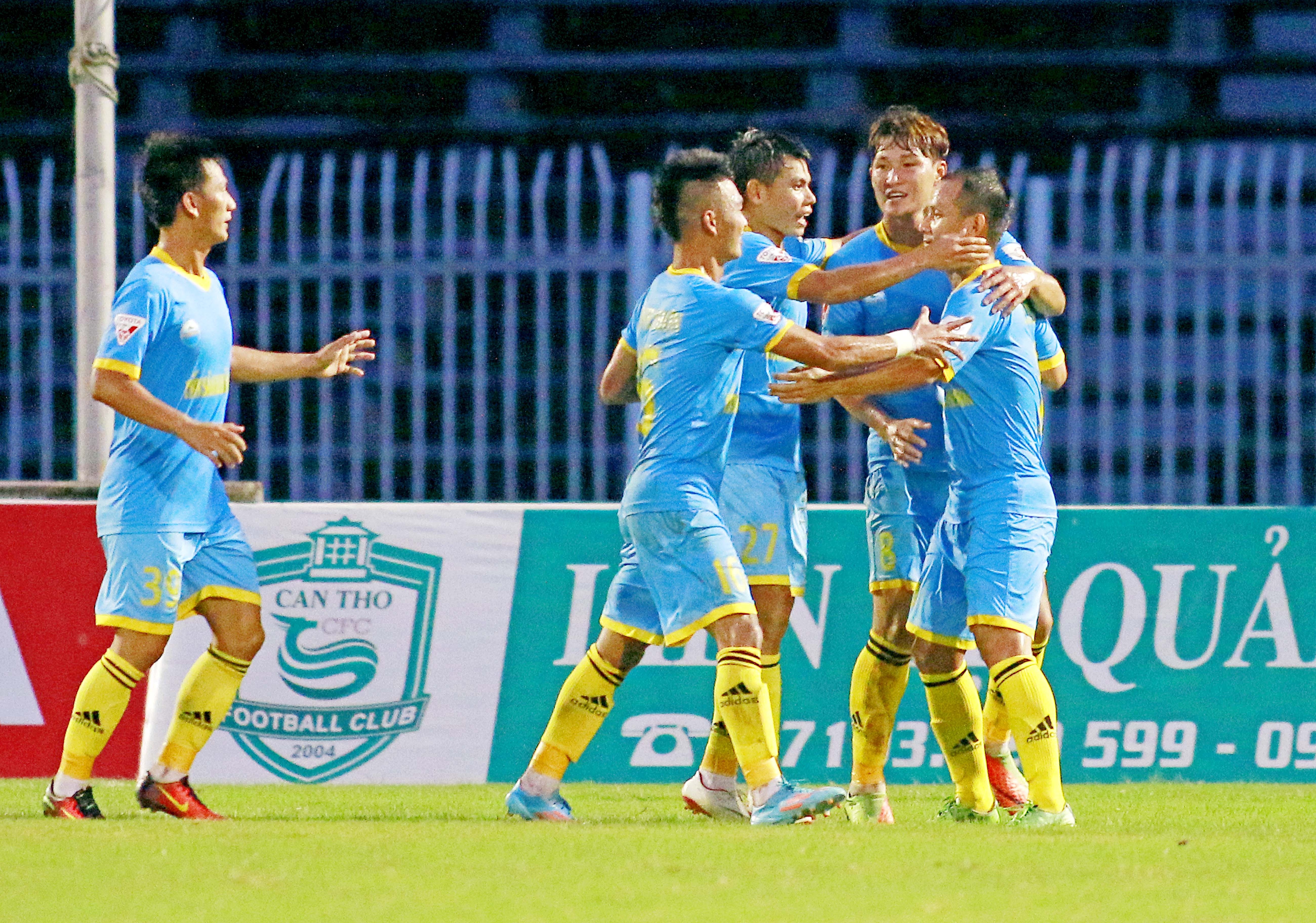 Khanh Hoa danh bai Can Tho anh 5