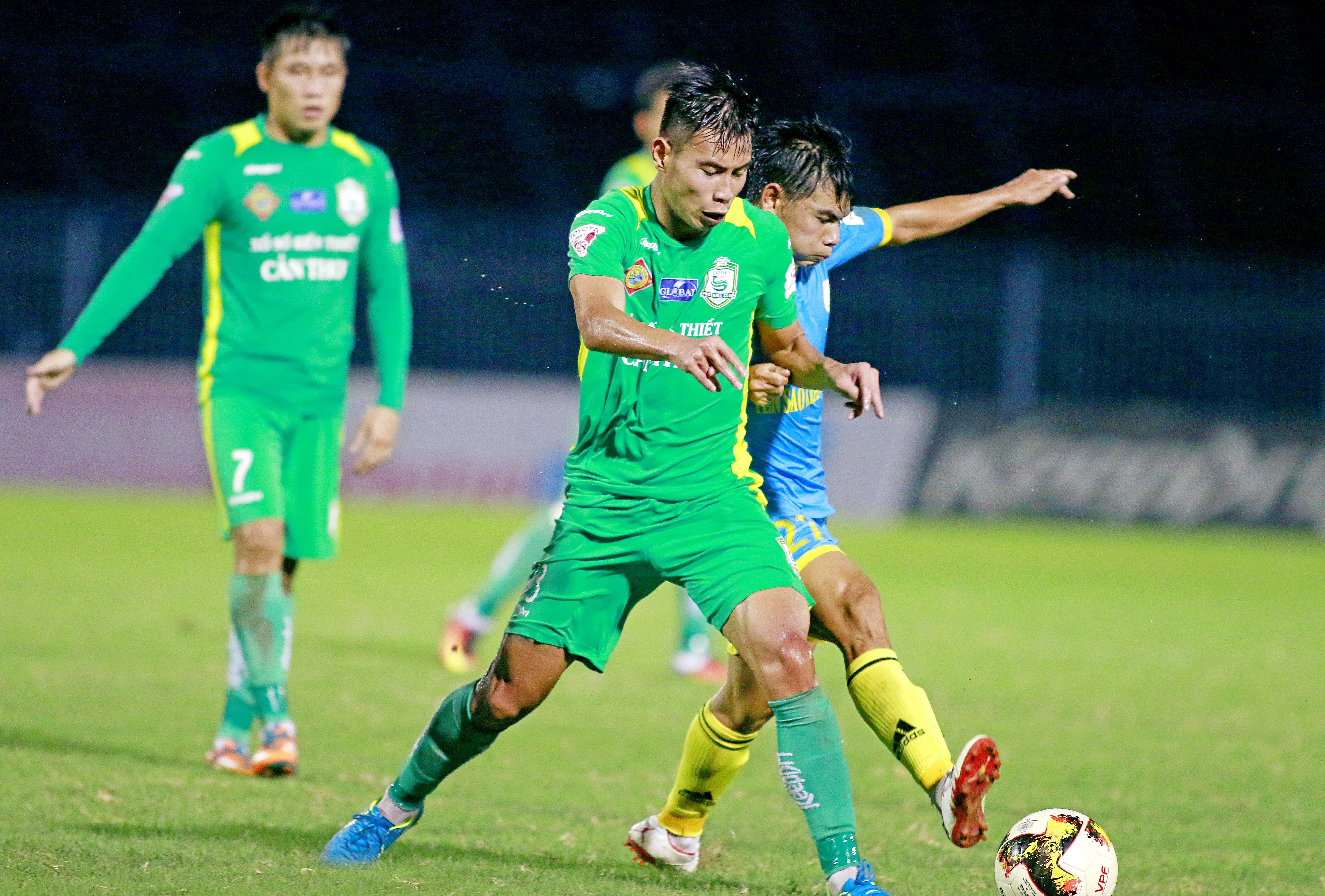 CLB Khanh Hoa pha hoi nong vao cuoc dua vo dich V.League hinh anh