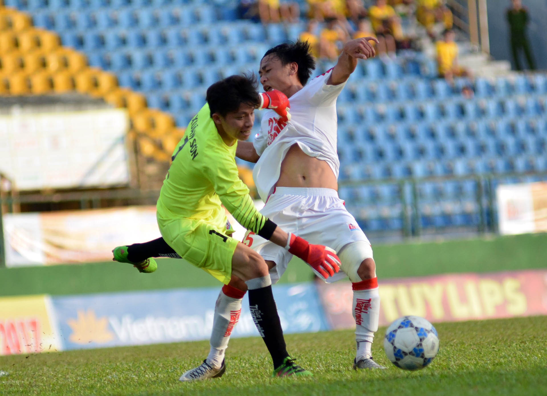 U21 HAGL tao nen tran cau nham chan cung Viettel hinh anh