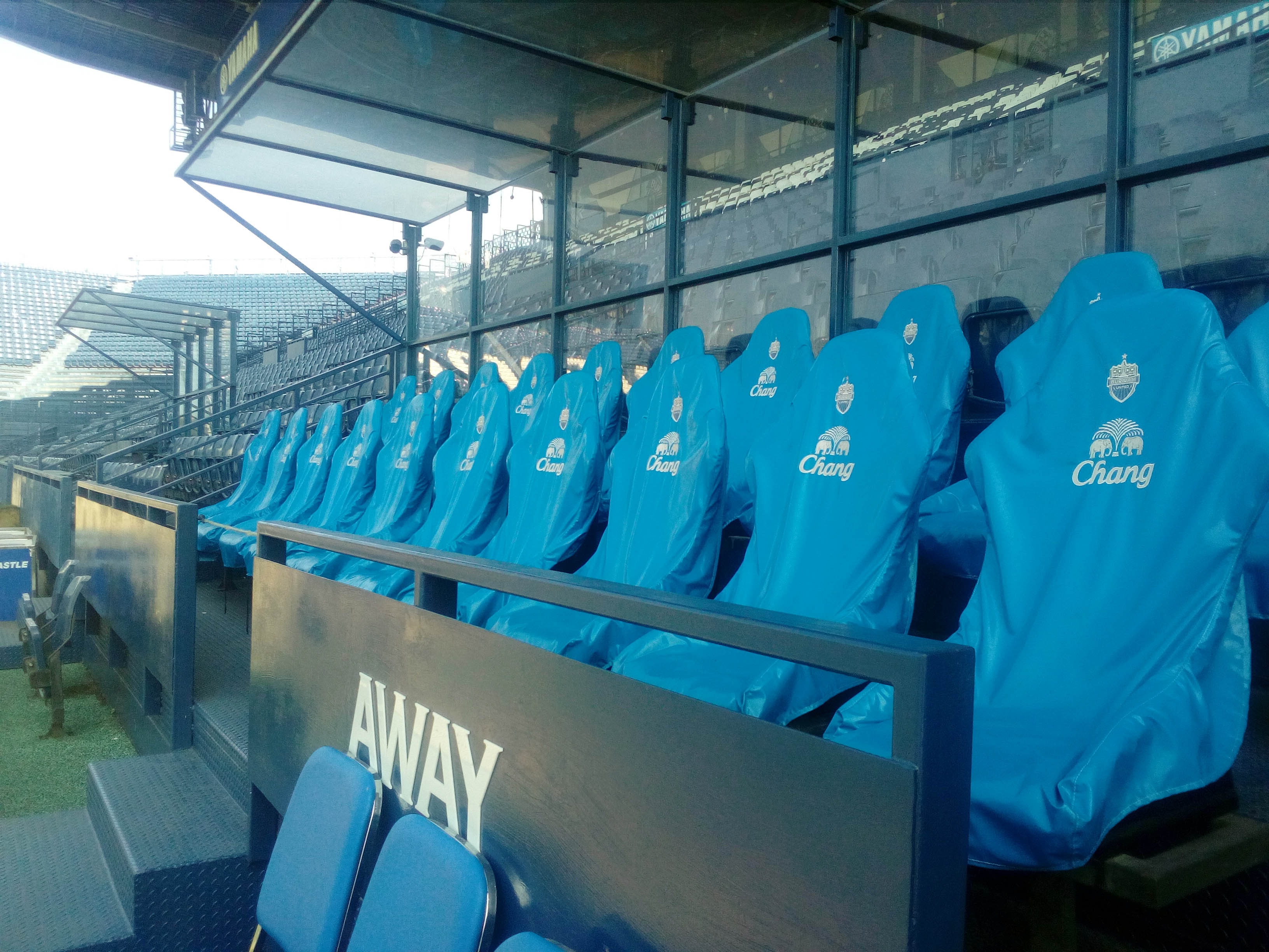 San bong da hien dai nhat Thai Lan anh 7