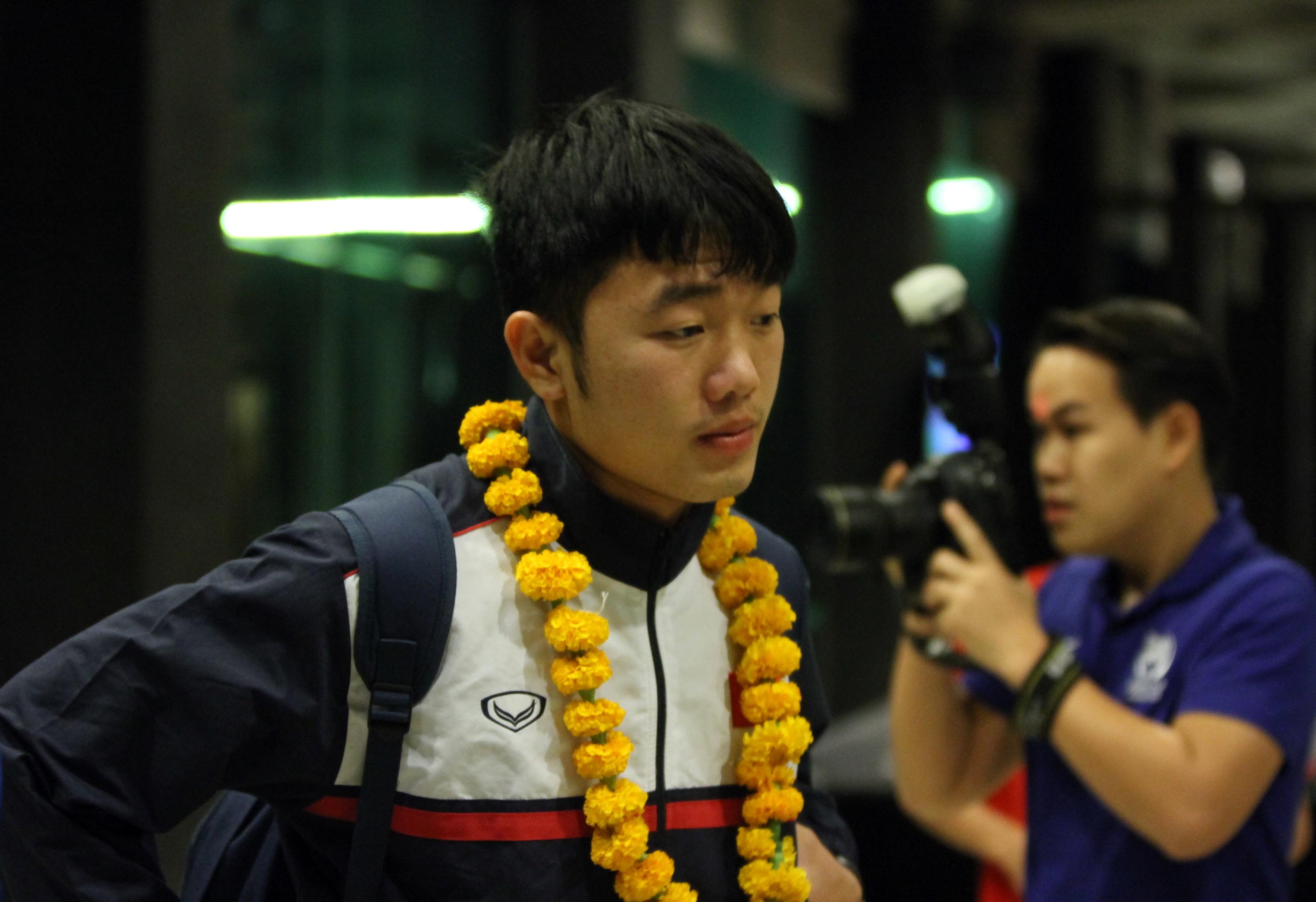 U23 Viet Nam tap nhe truoc gio an toi o Thai Lan hinh anh